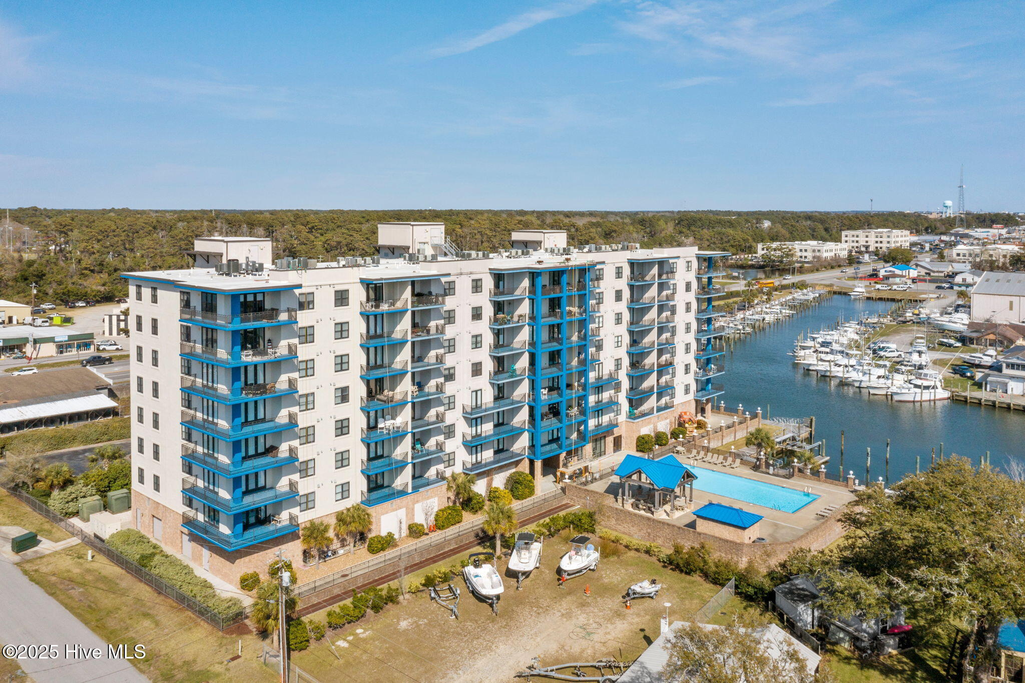 4425 Arendell Street, 105 & Slip #38