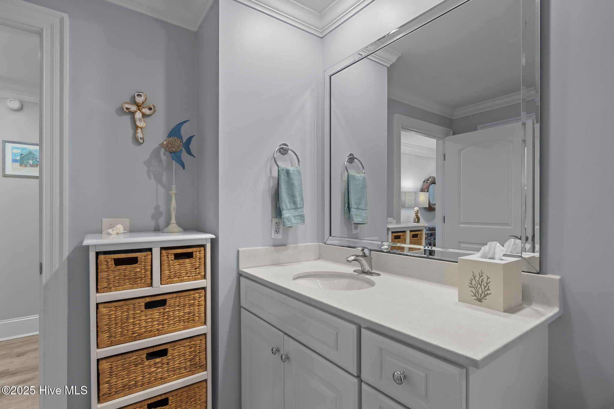 4425 Arendell Street, 105 & Slip #38