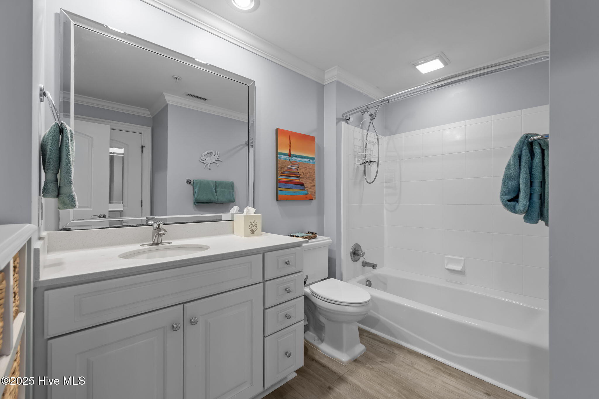 4425 Arendell Street, 105 & Slip #38