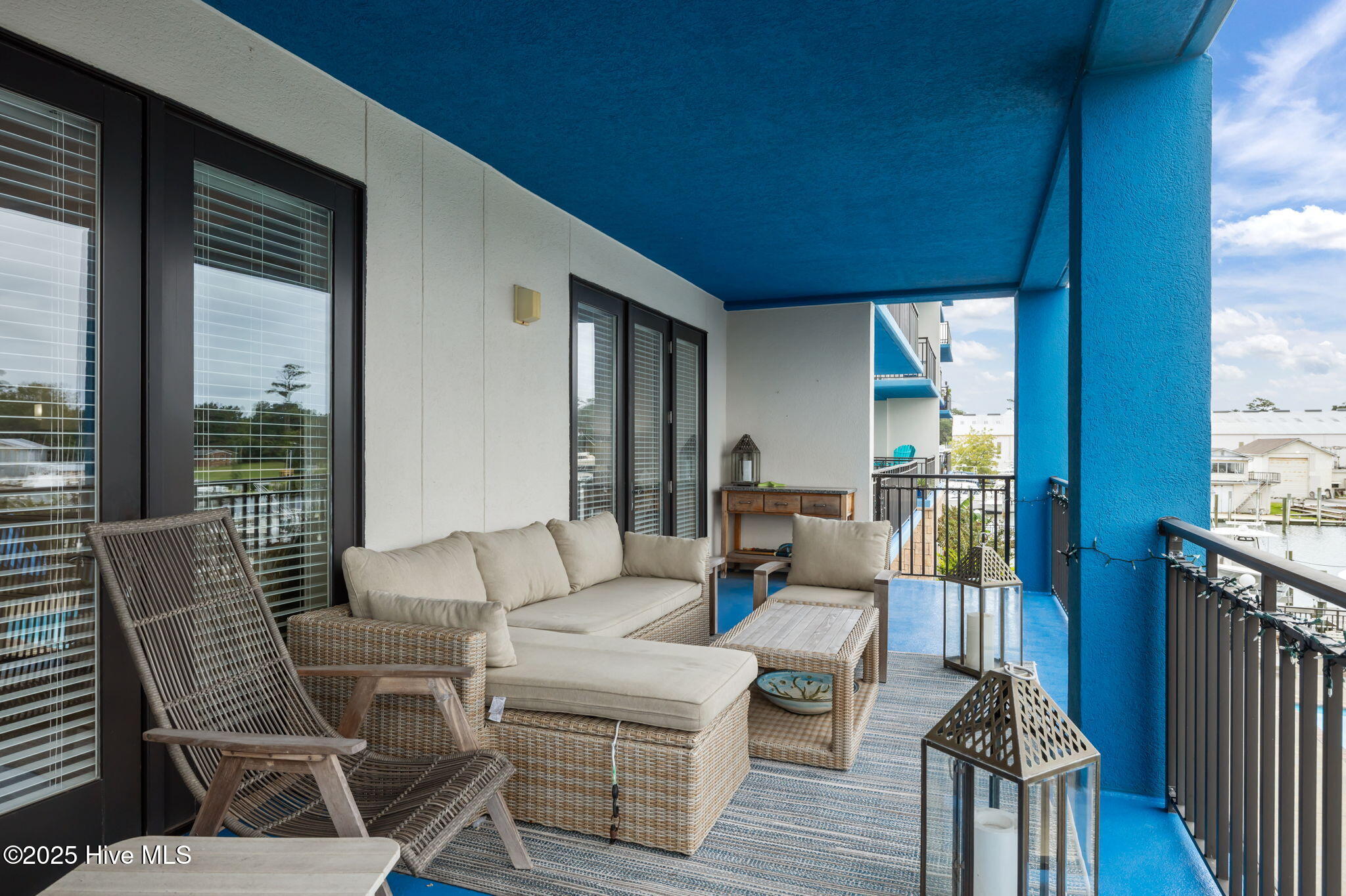 4425 Arendell Street, 105 & Slip #38