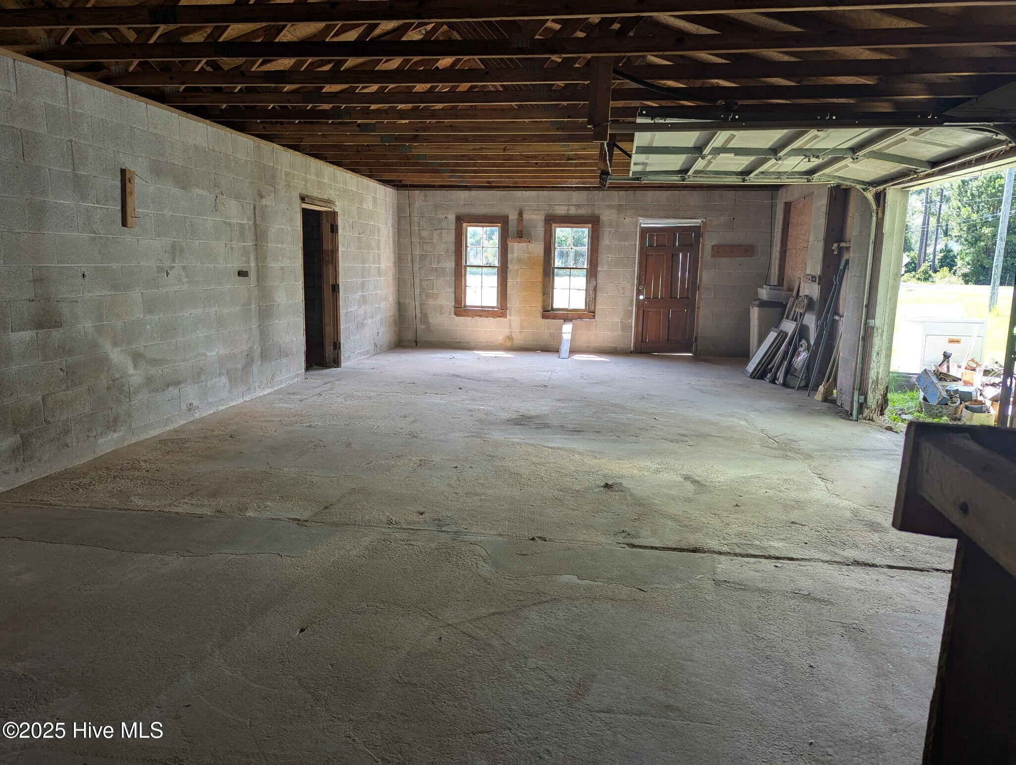 290 & 300 Highway 70