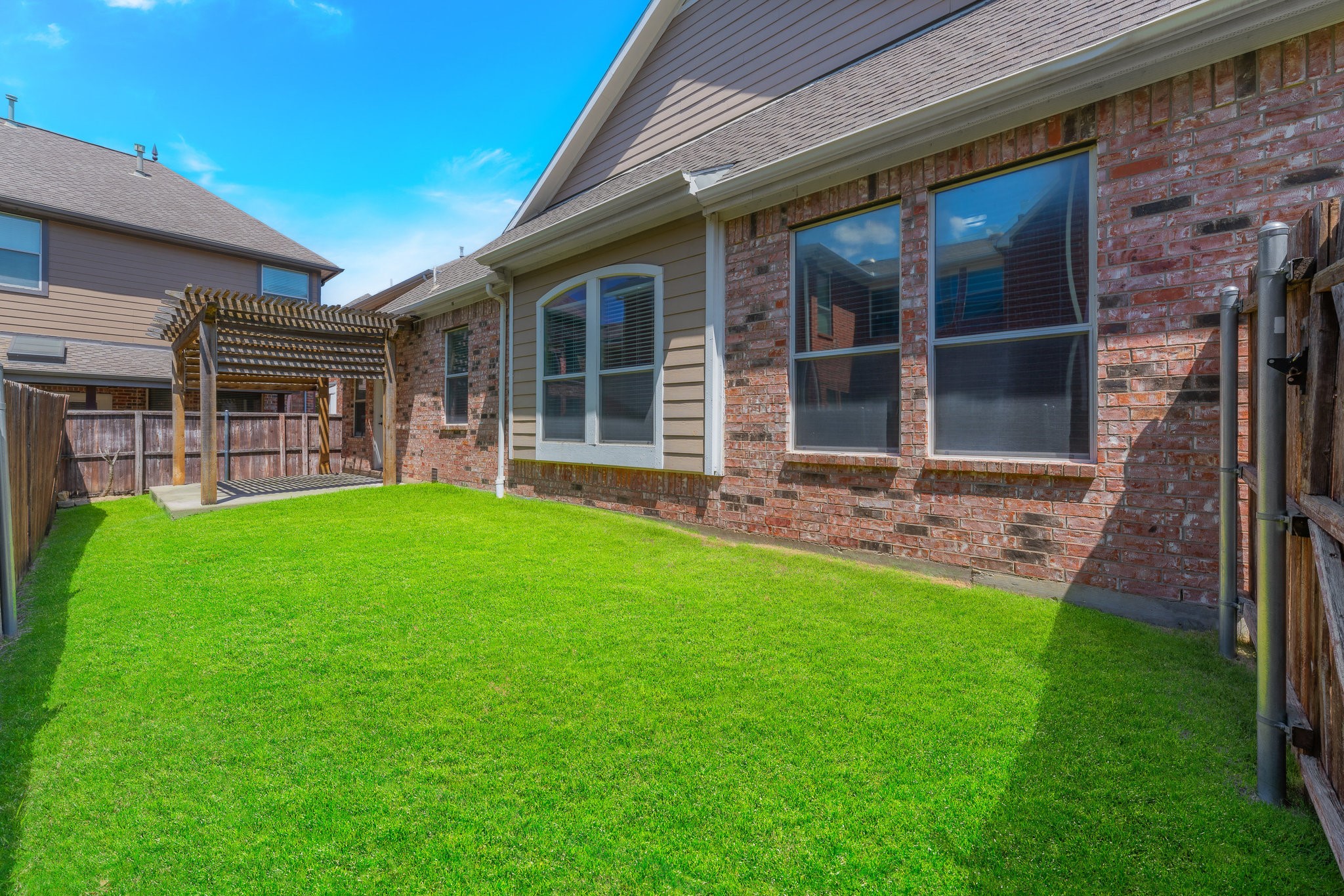 2207 Eagles Nest Drive