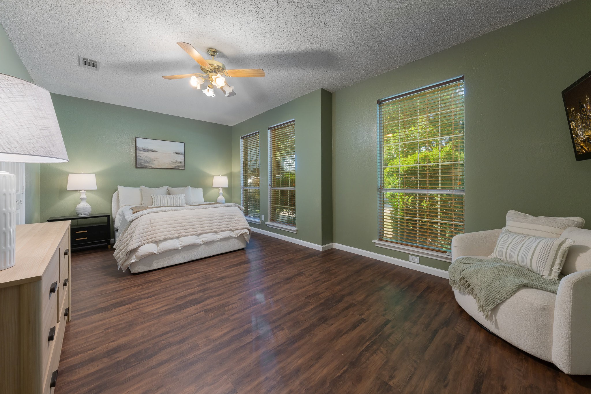 1923 Little Fawn Court