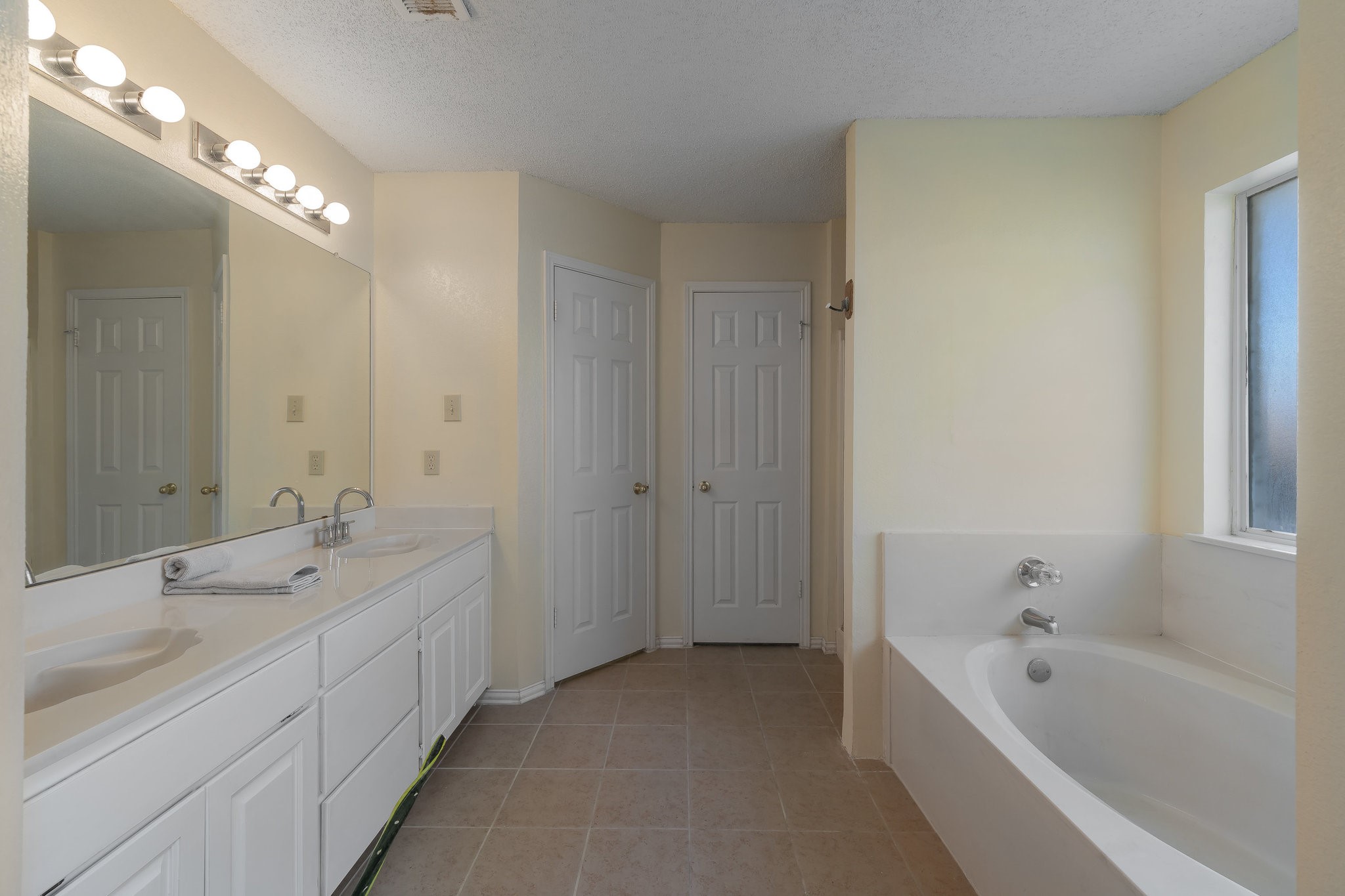 705 Western Trail