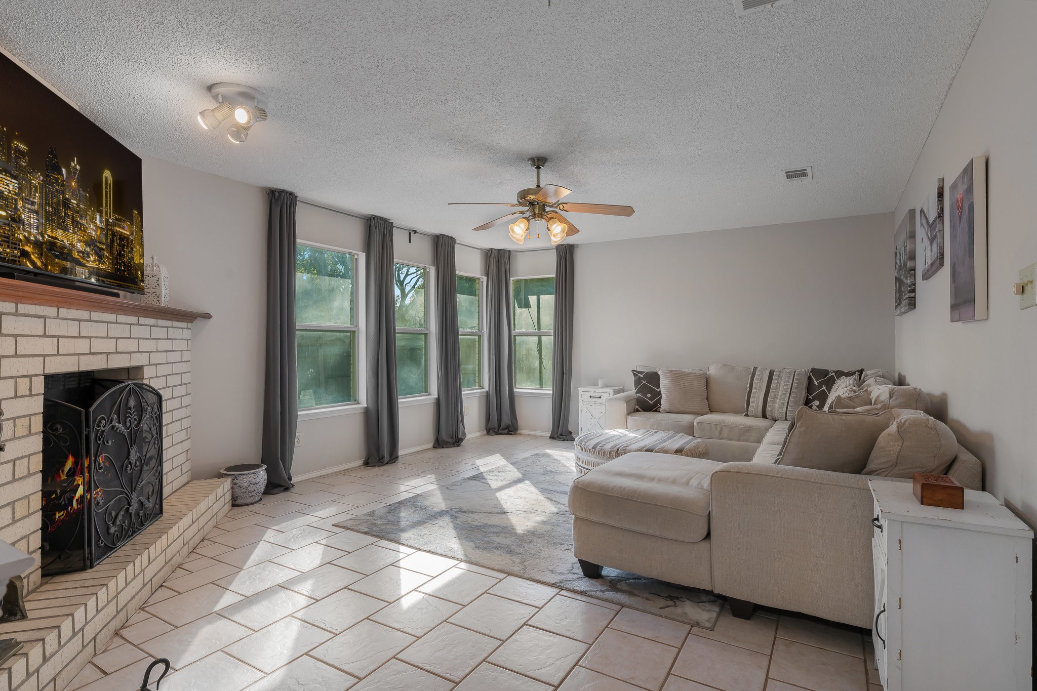705 Western Trail