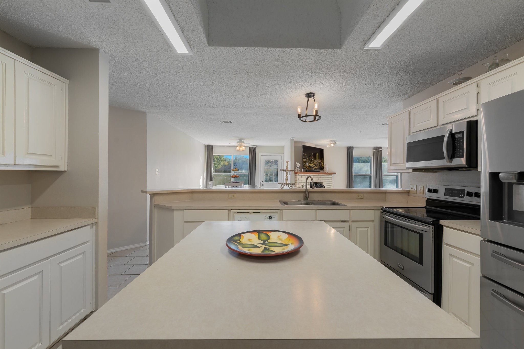 705 Western Trail