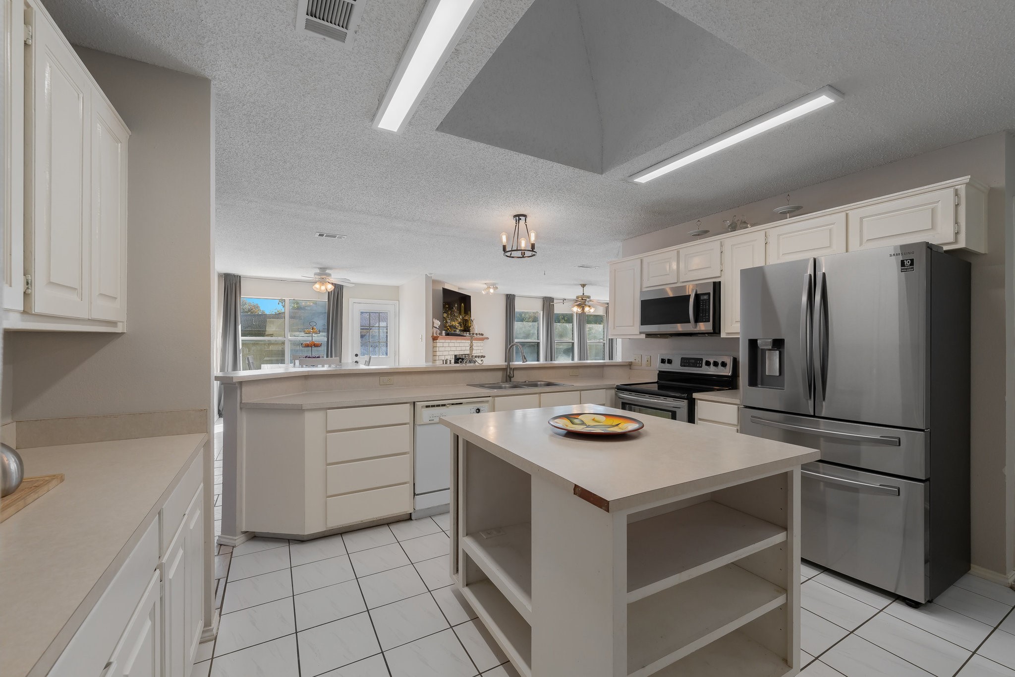 705 Western Trail