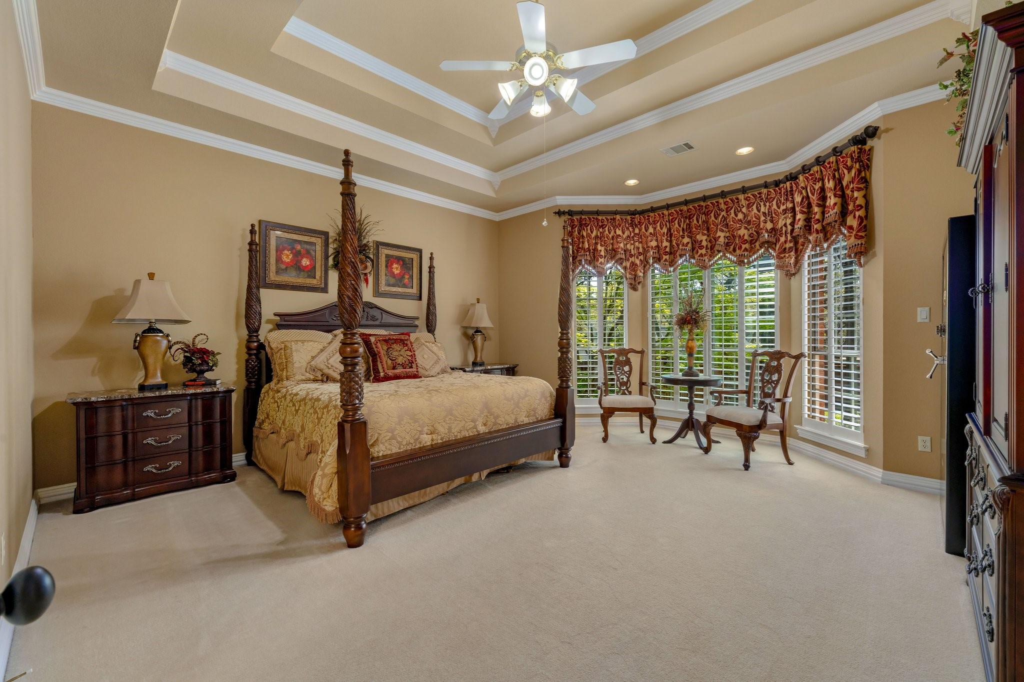 303 W Charlottesville Avenue