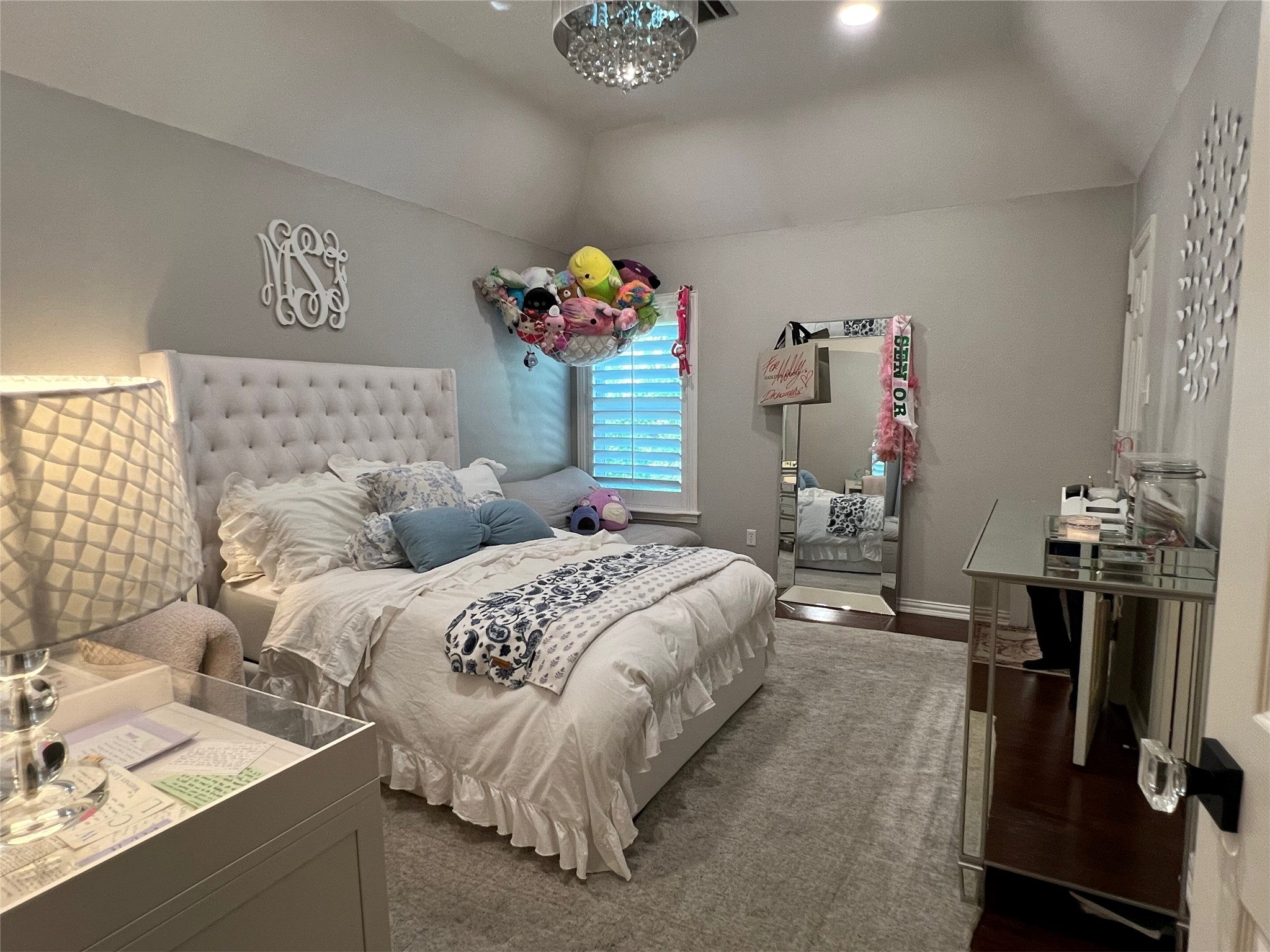 1050 Highland Oaks Drive