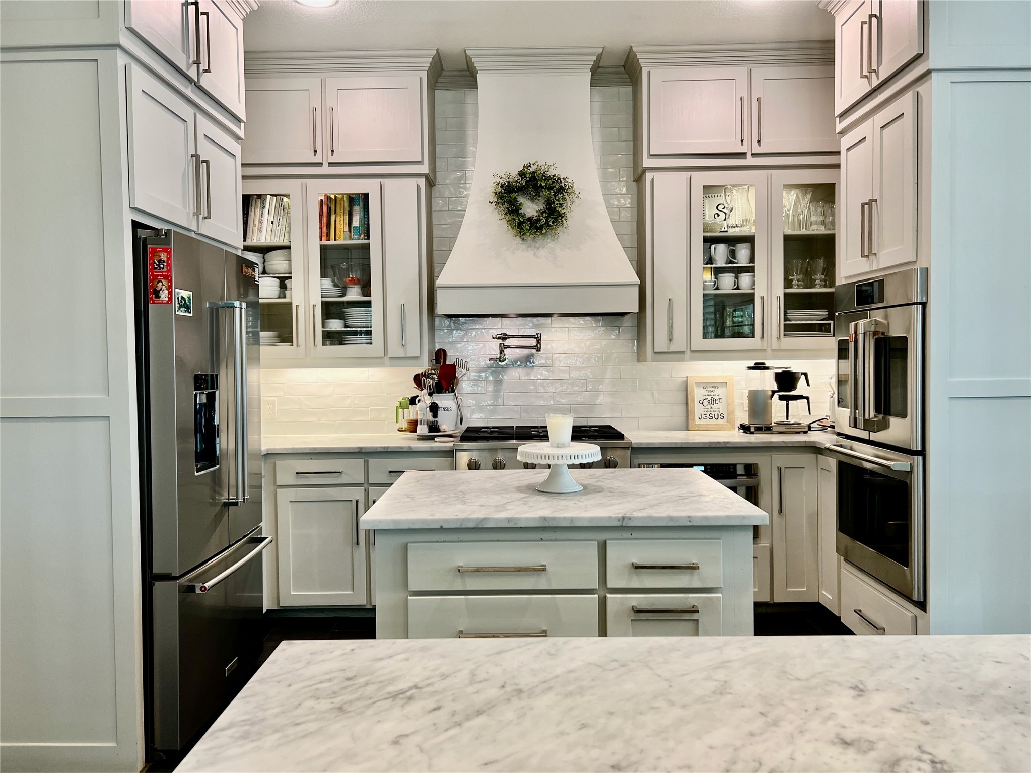 1050 Highland Oaks Drive