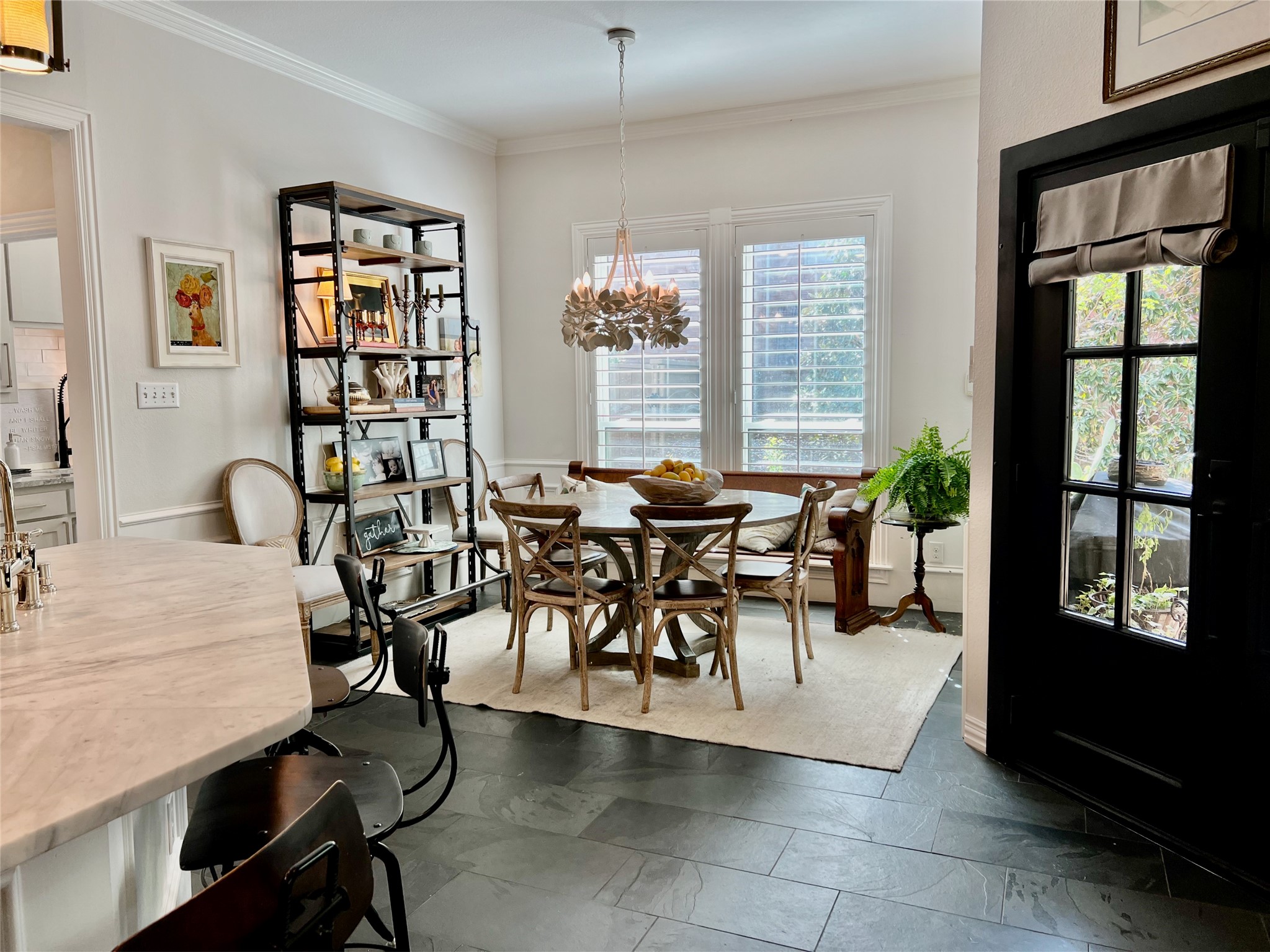 1050 Highland Oaks Drive