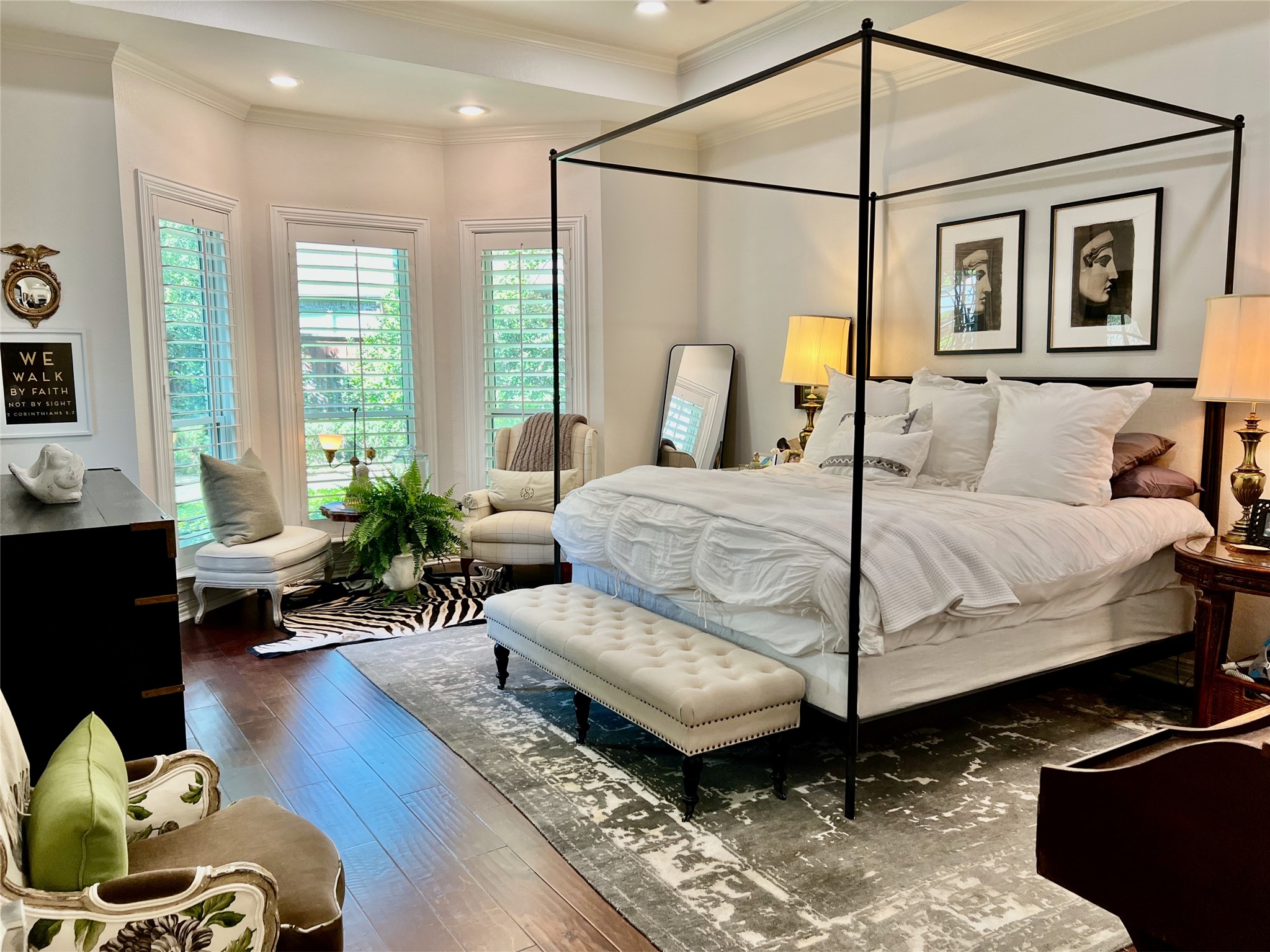 1050 Highland Oaks Drive