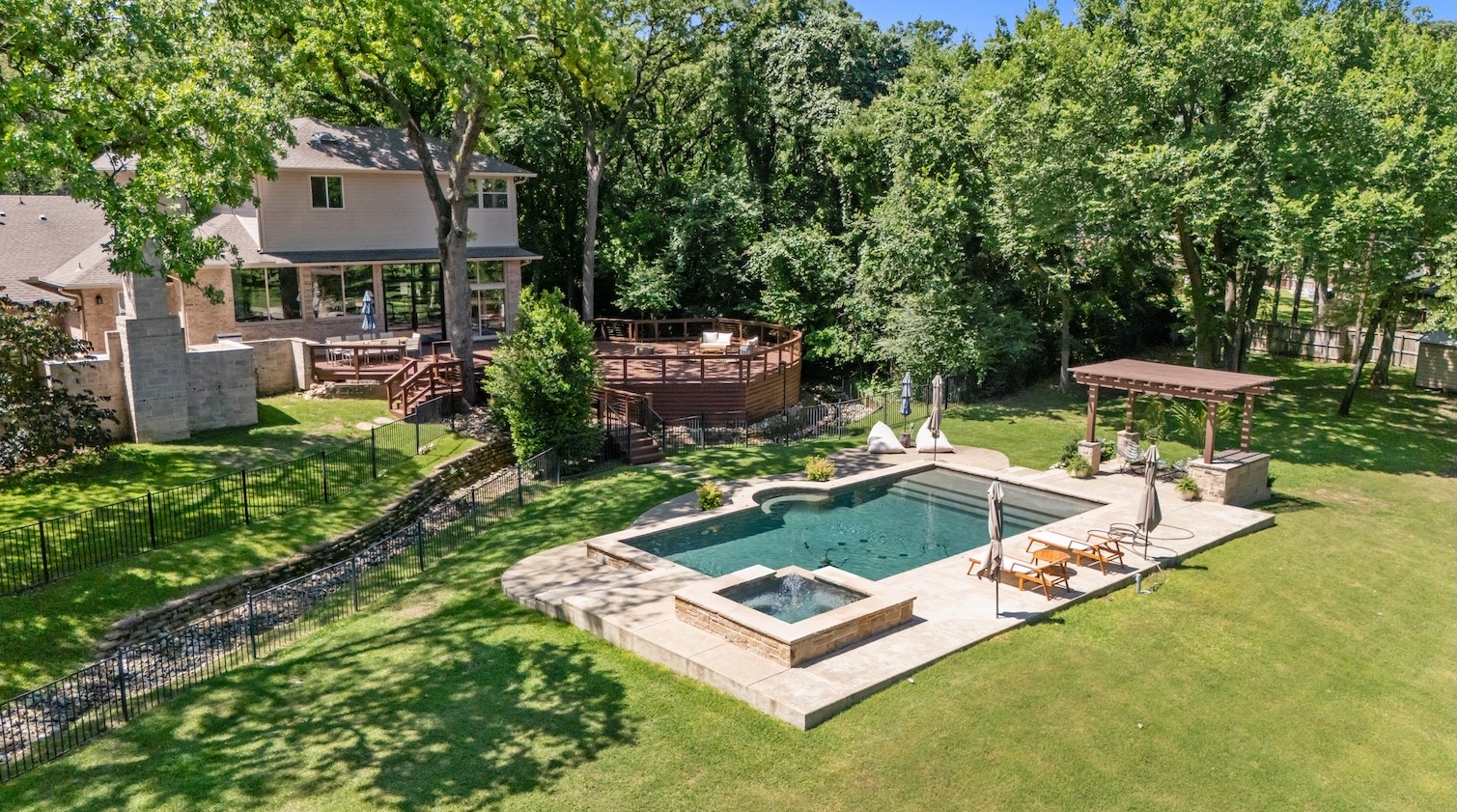 7312 Hix Court