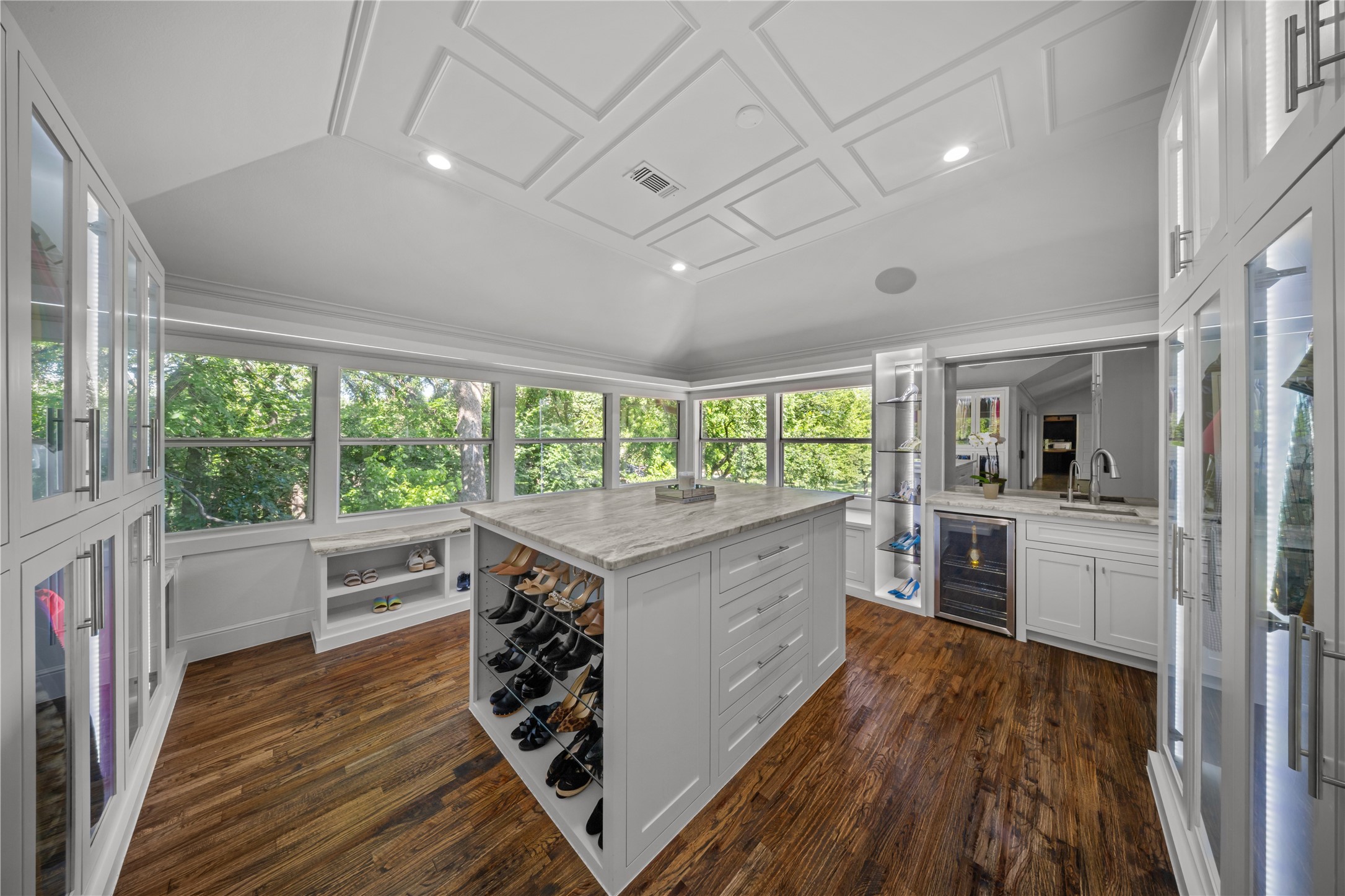 7312 Hix Court
