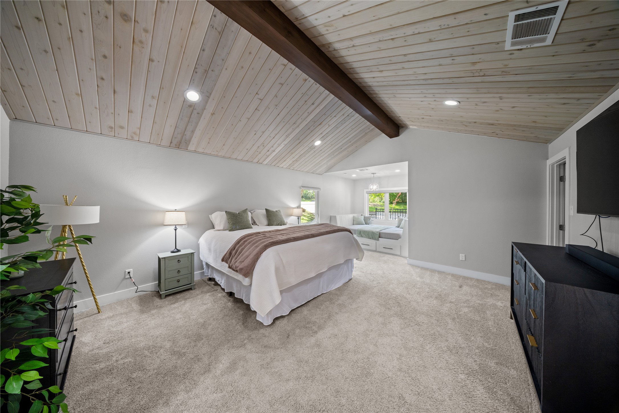 7312 Hix Court