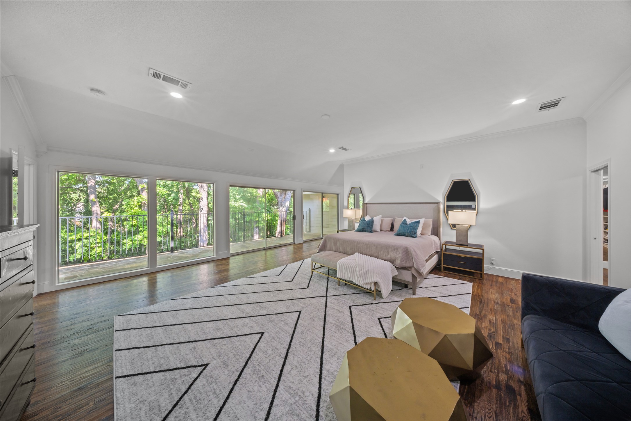 7312 Hix Court