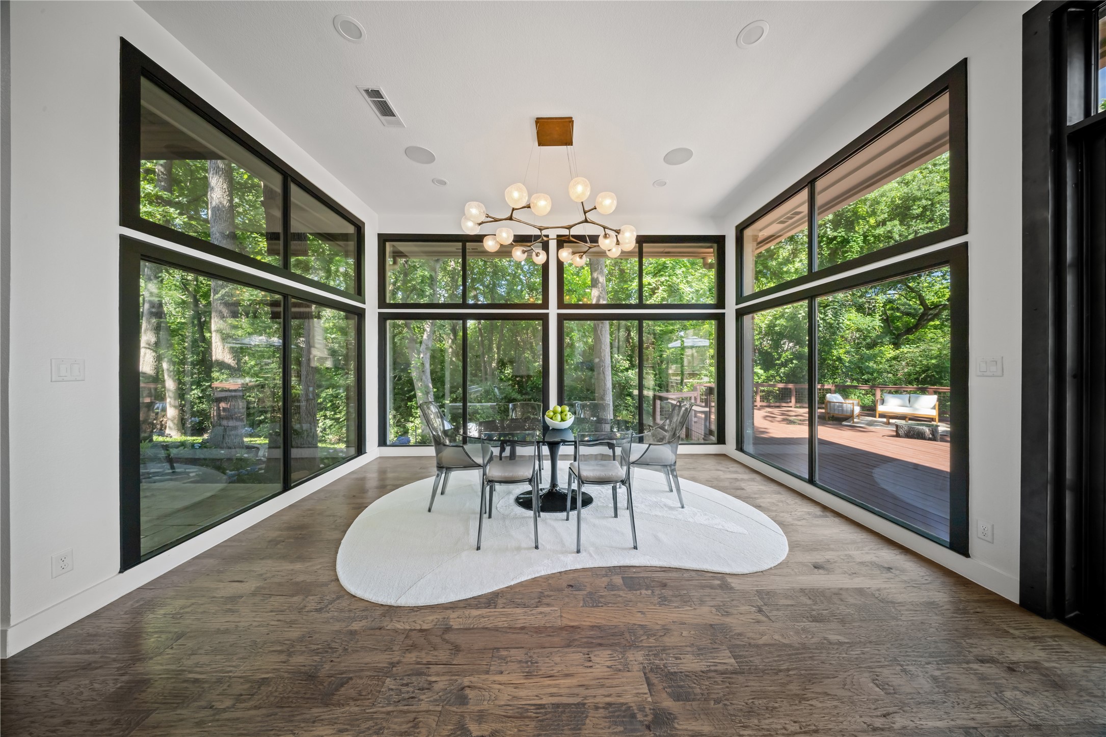 7312 Hix Court