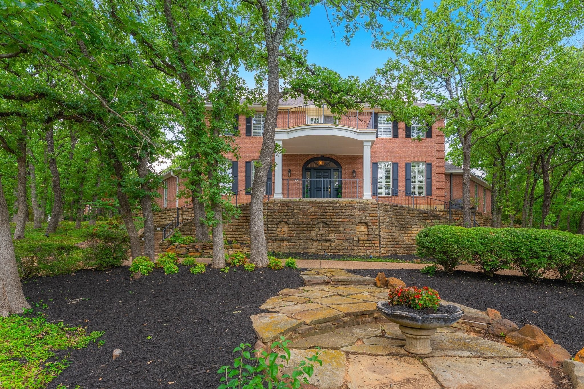 302 W Charlottesville Avenue