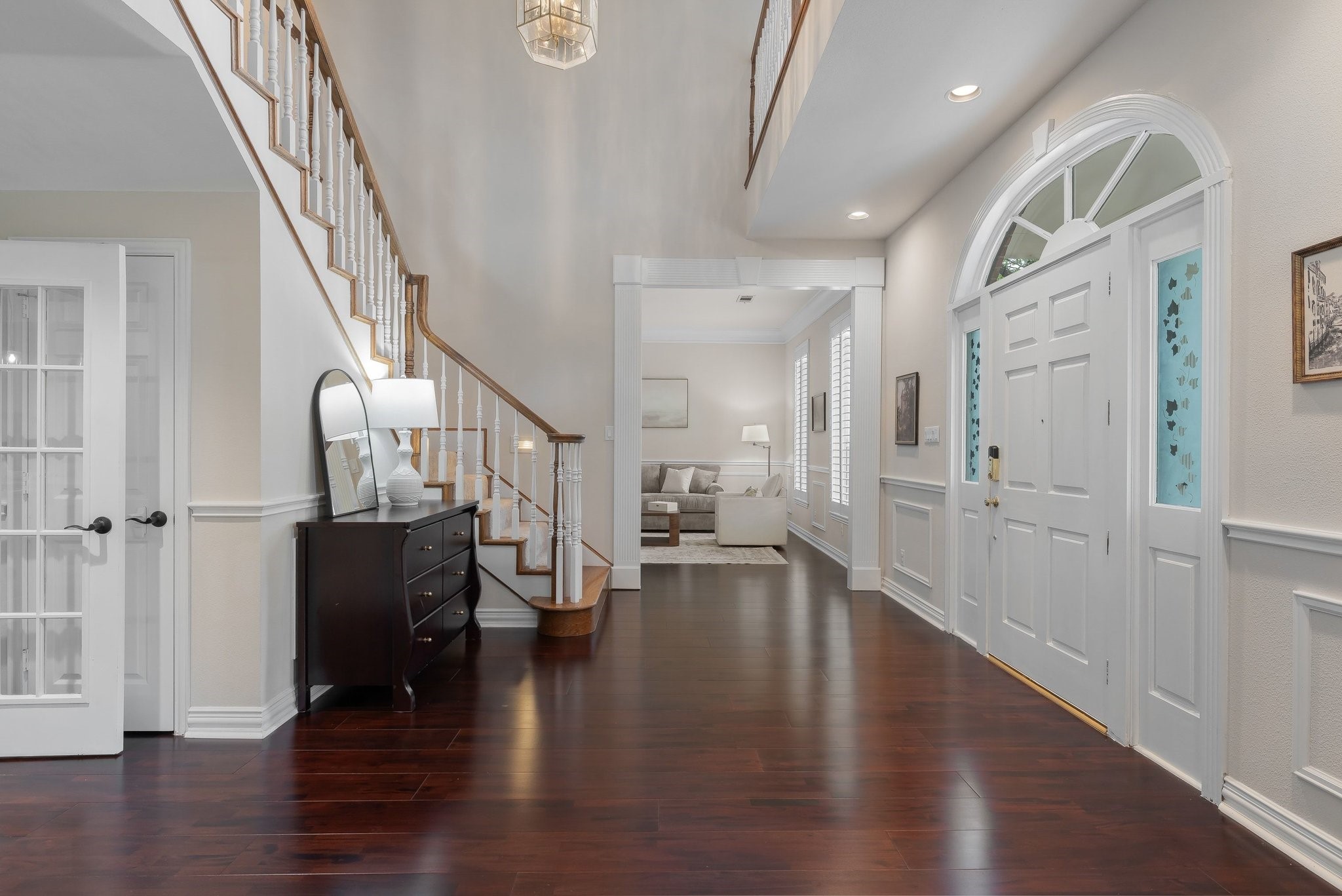 302 W Charlottesville Avenue