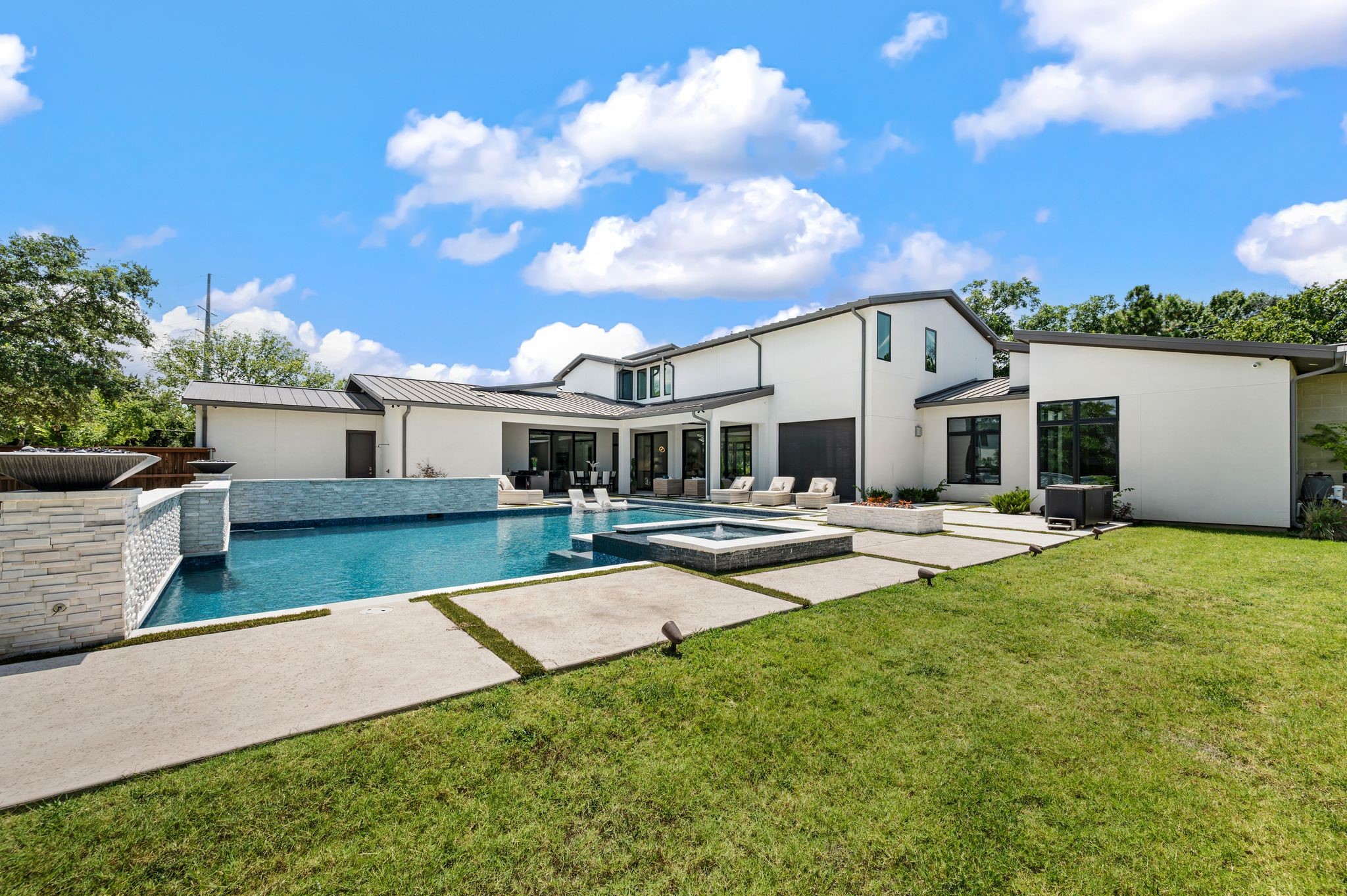 2311 Lonesome Dove Road