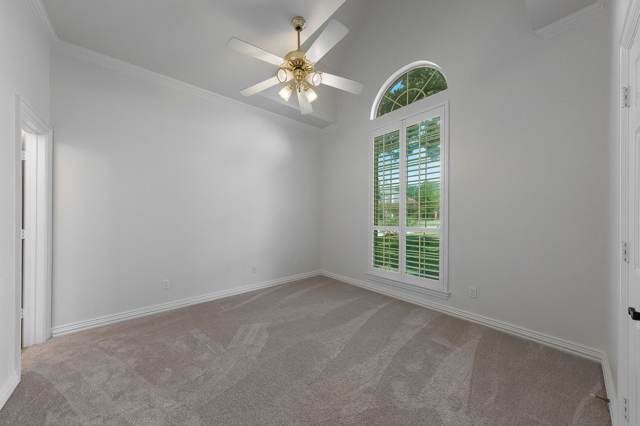 105 Latrobe Court