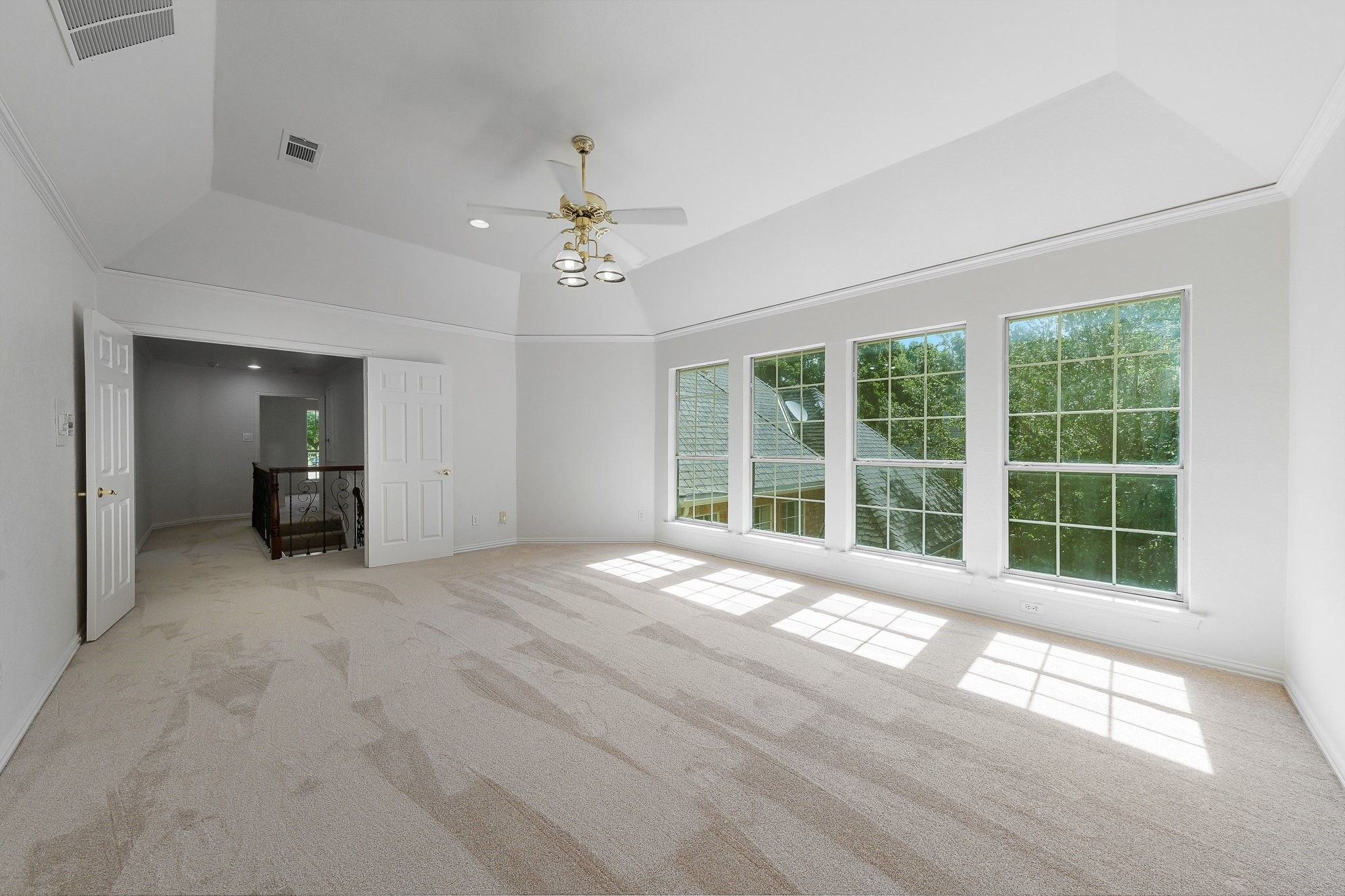 105 Latrobe Court