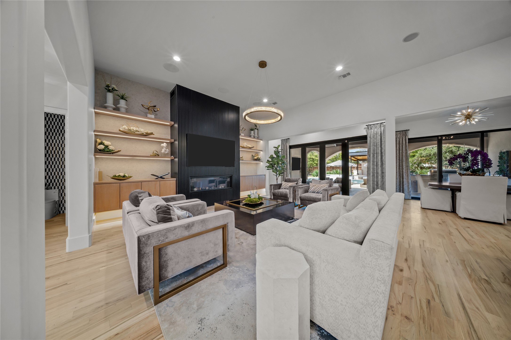 2400 Oak Bend Court