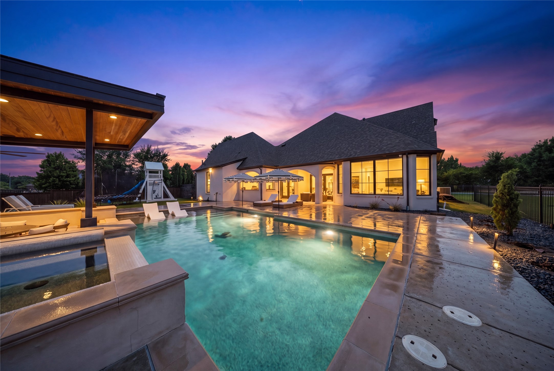 2400 Oak Bend Court