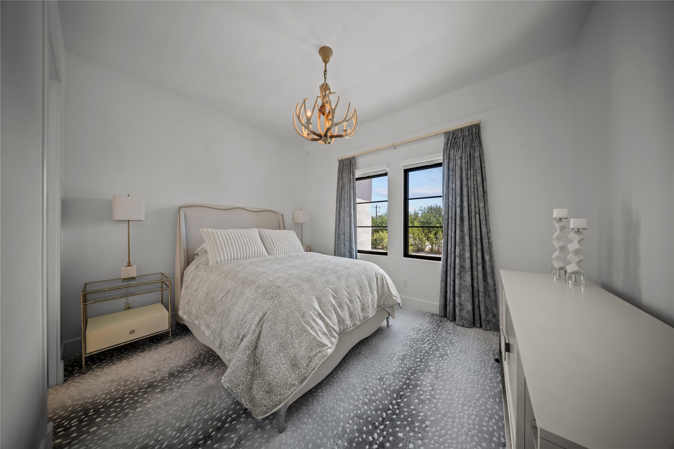 2400 Oak Bend Court