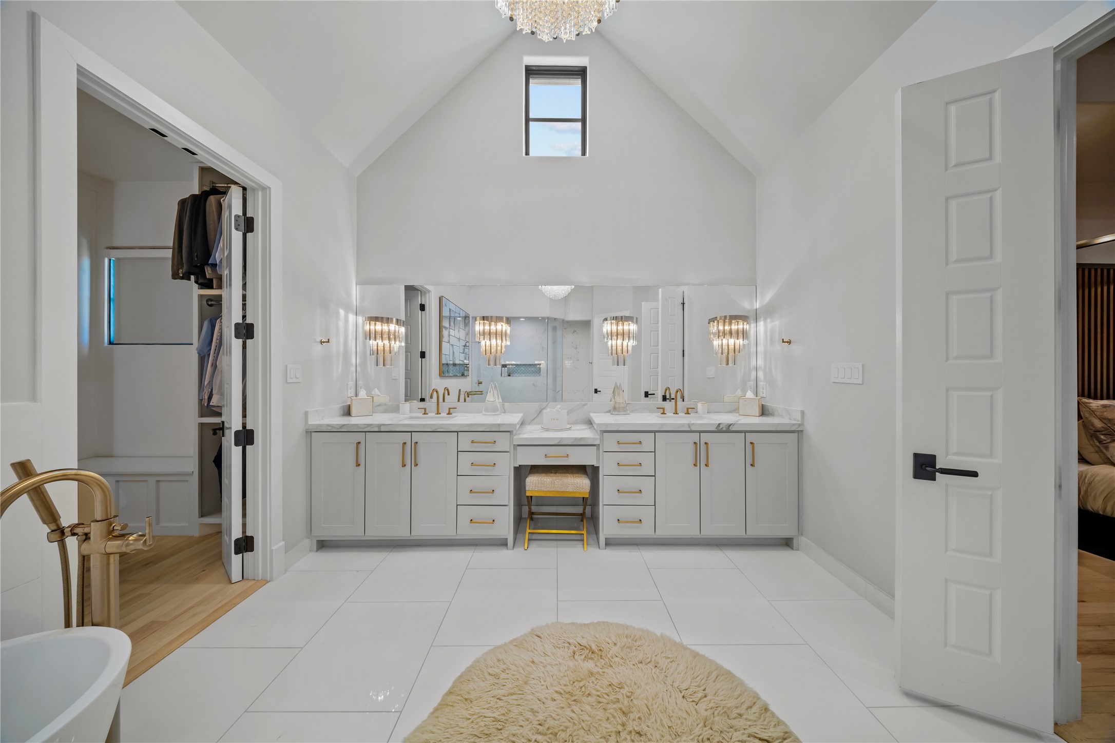 2400 Oak Bend Court