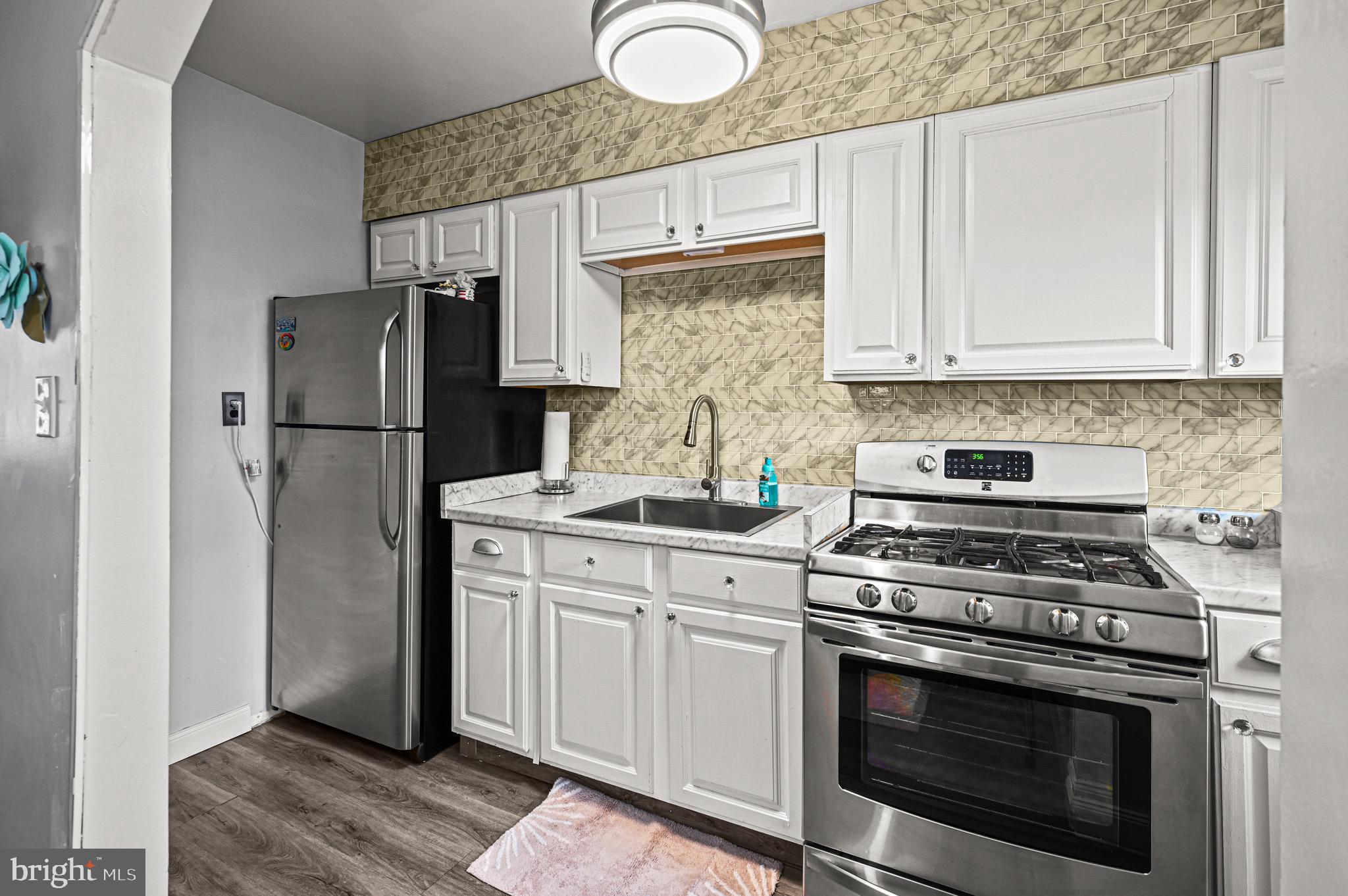 3609 W MULBERRY STREET