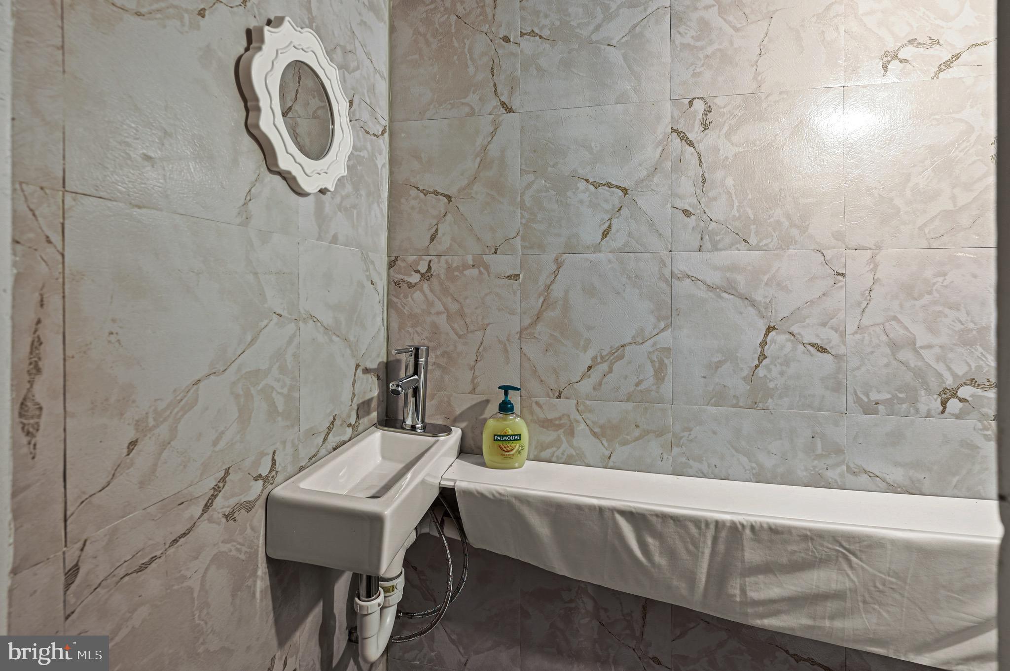 3609 W MULBERRY STREET