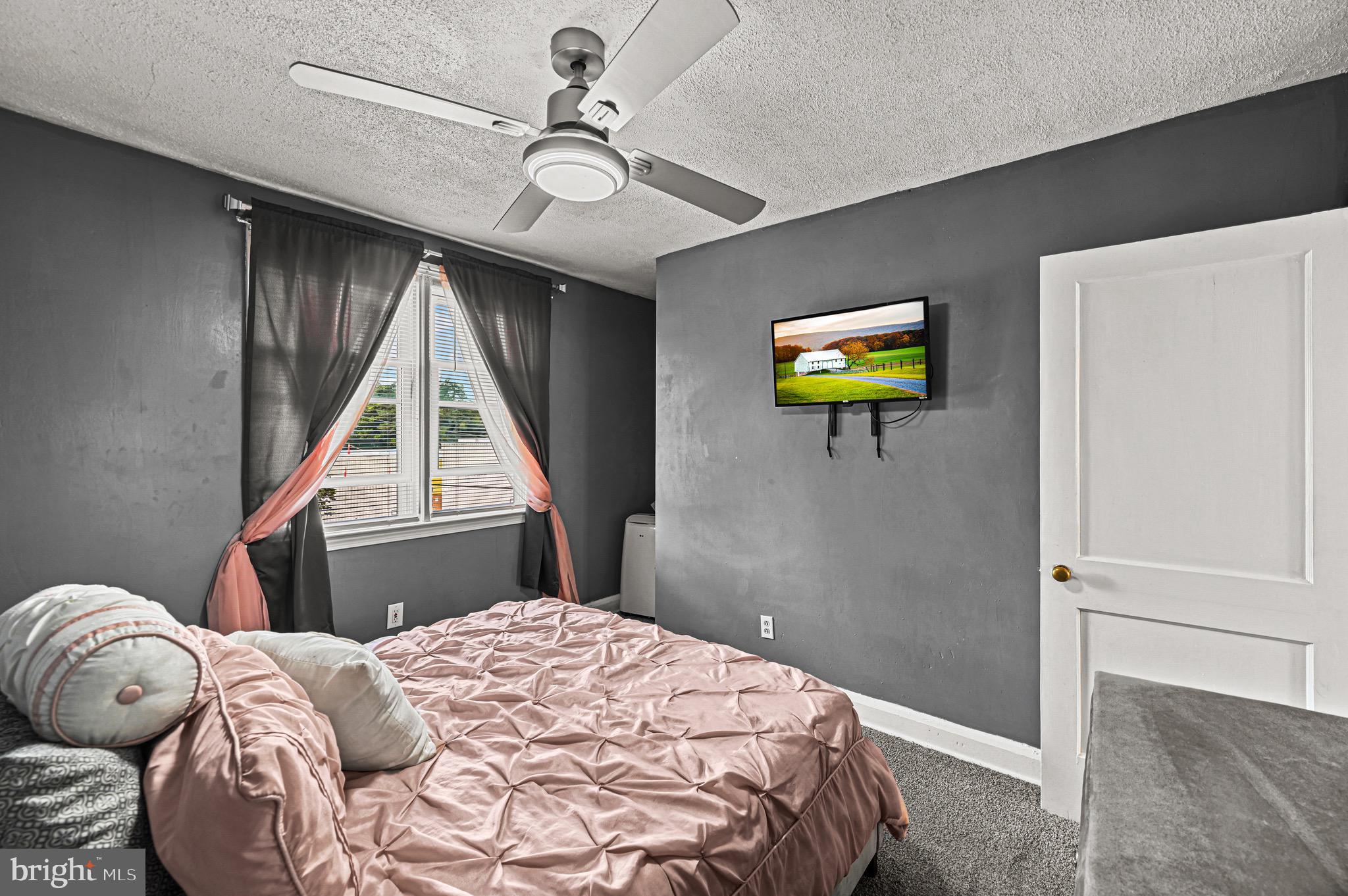 3609 W MULBERRY STREET