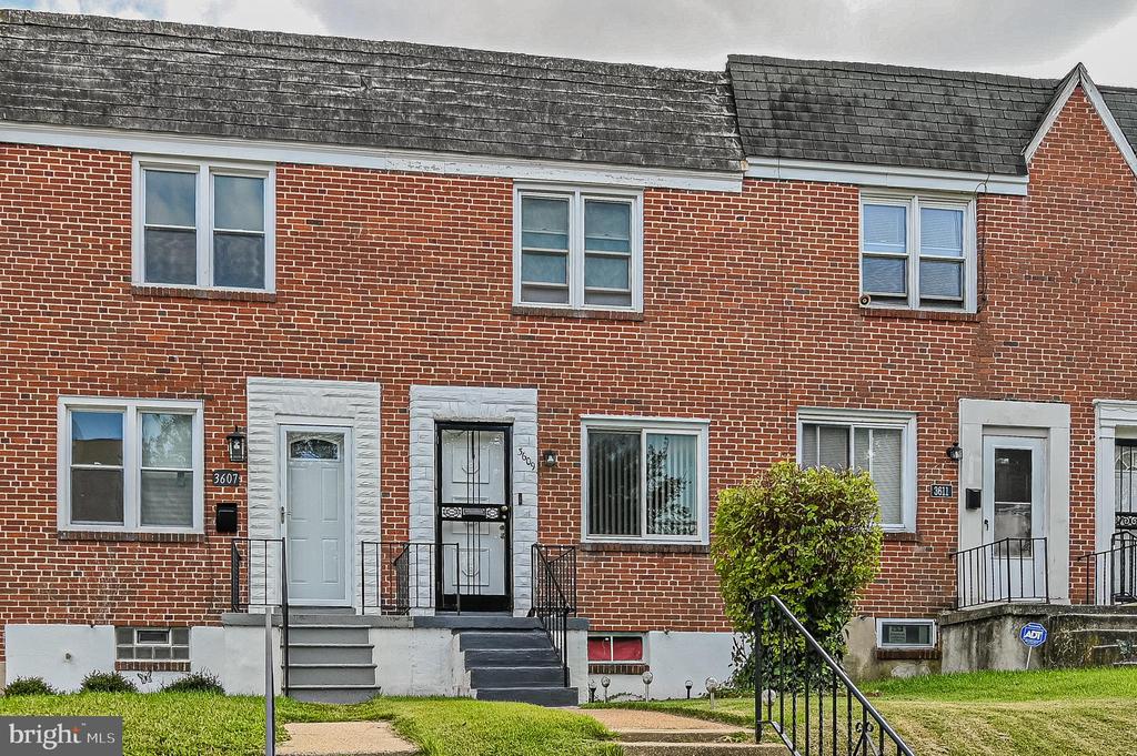 3609 W MULBERRY STREET