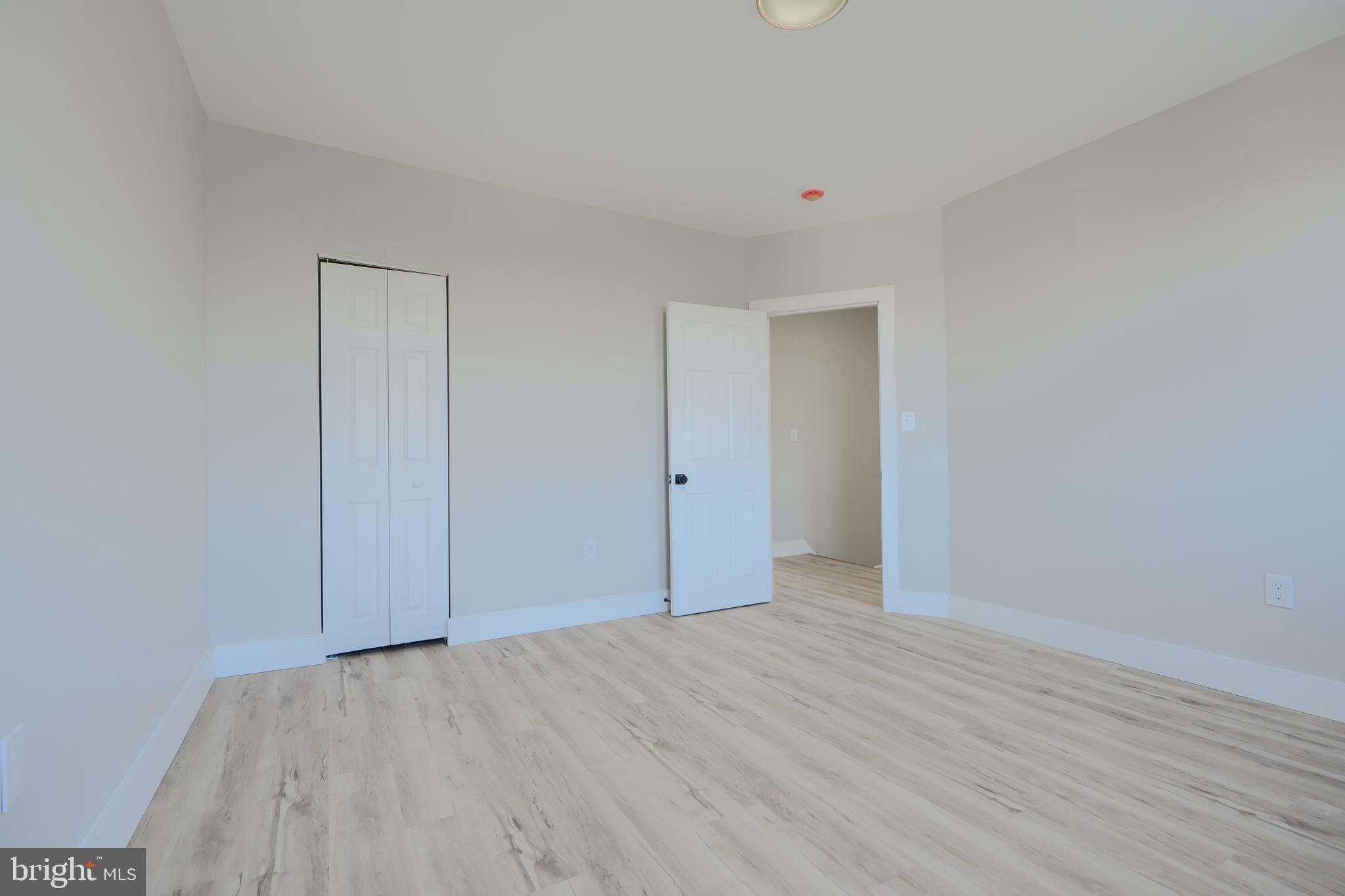 3302 WOODSTOCK AVENUE