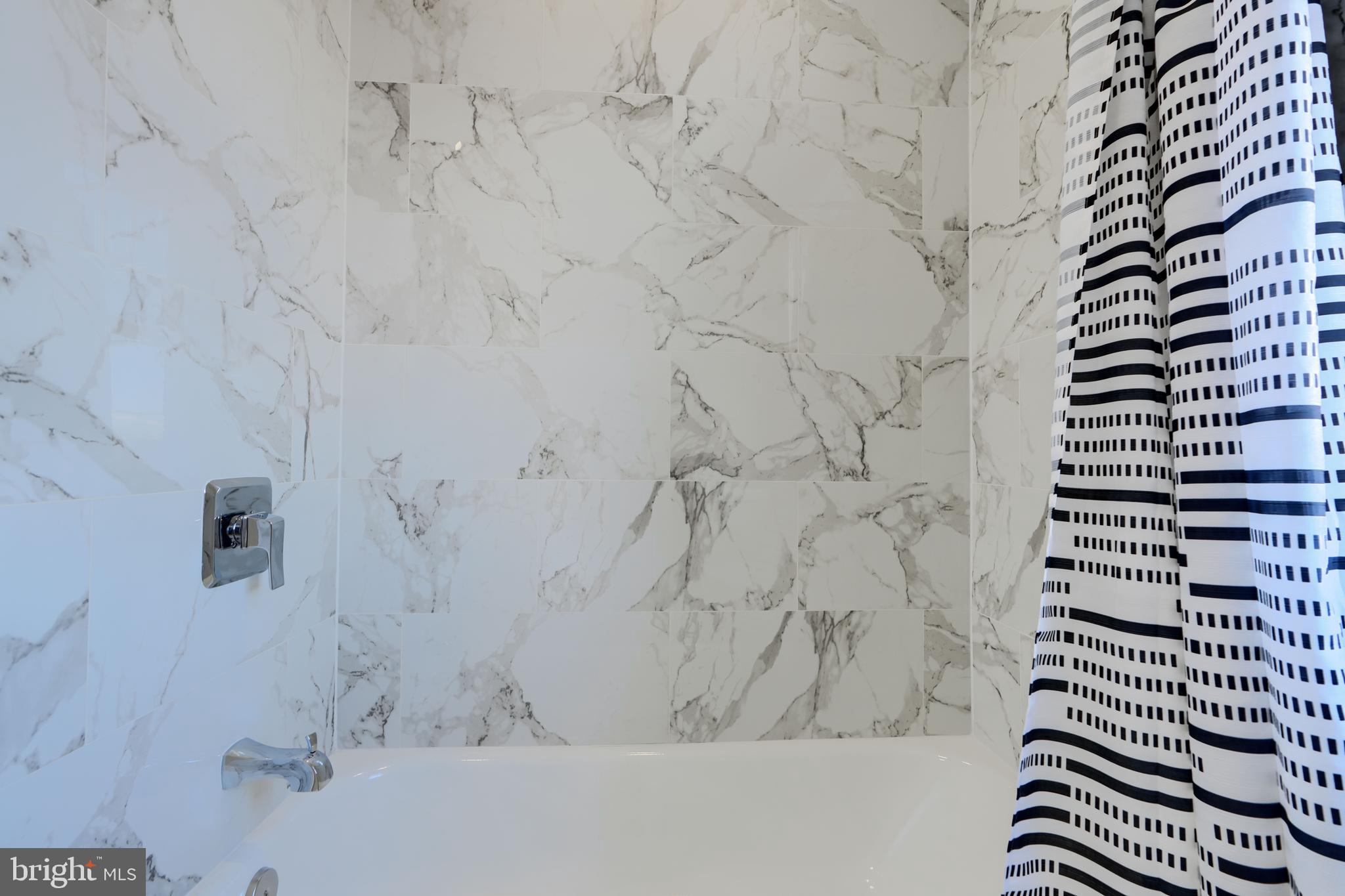 3302 WOODSTOCK AVENUE