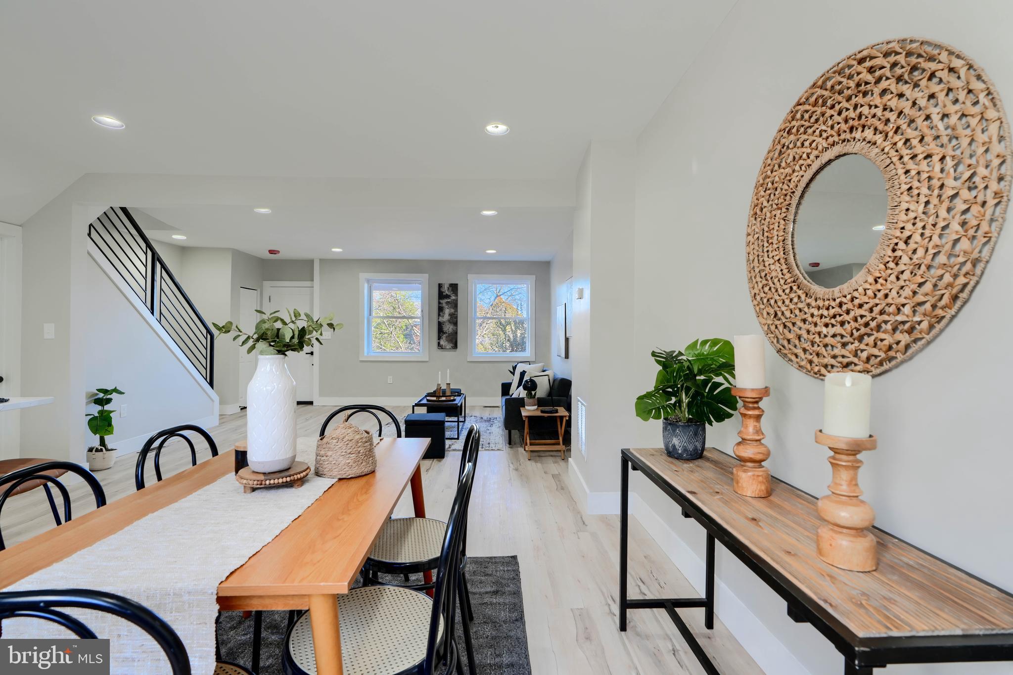 3302 WOODSTOCK AVENUE