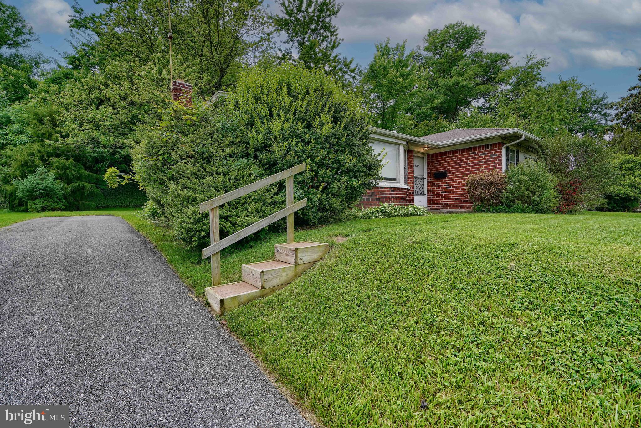 507 GOUCHER BOULEVARD