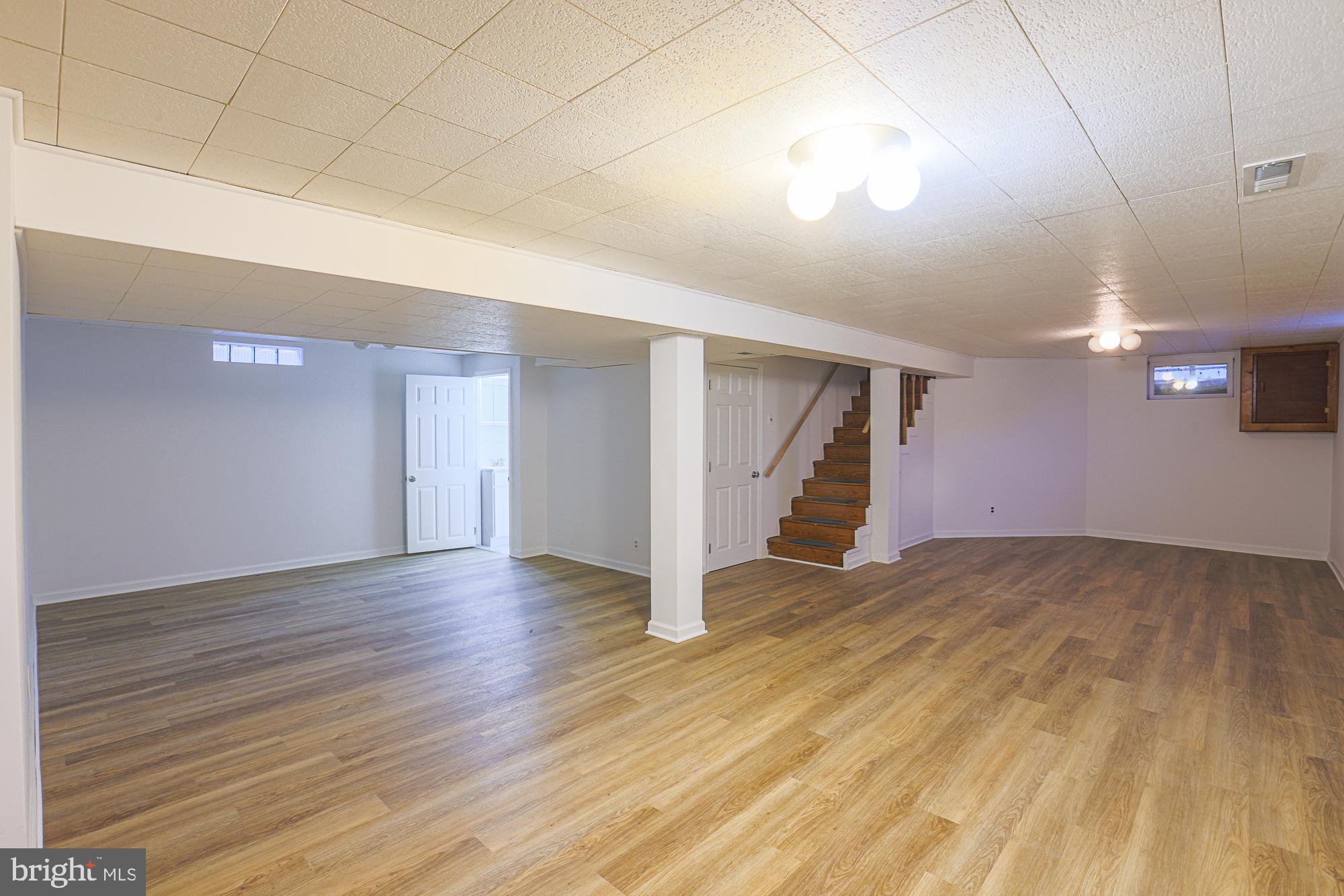 5208 HAZELWOOD AVENUE