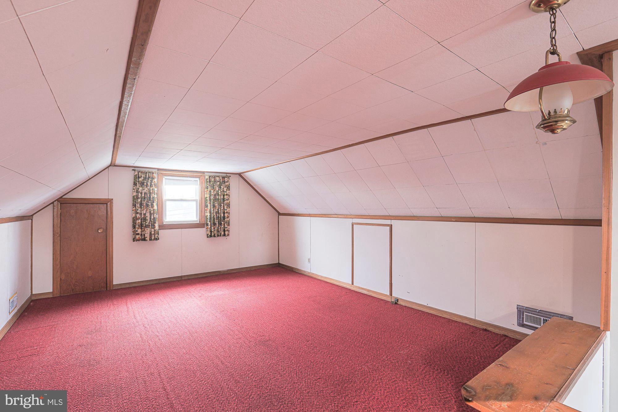 5208 HAZELWOOD AVENUE