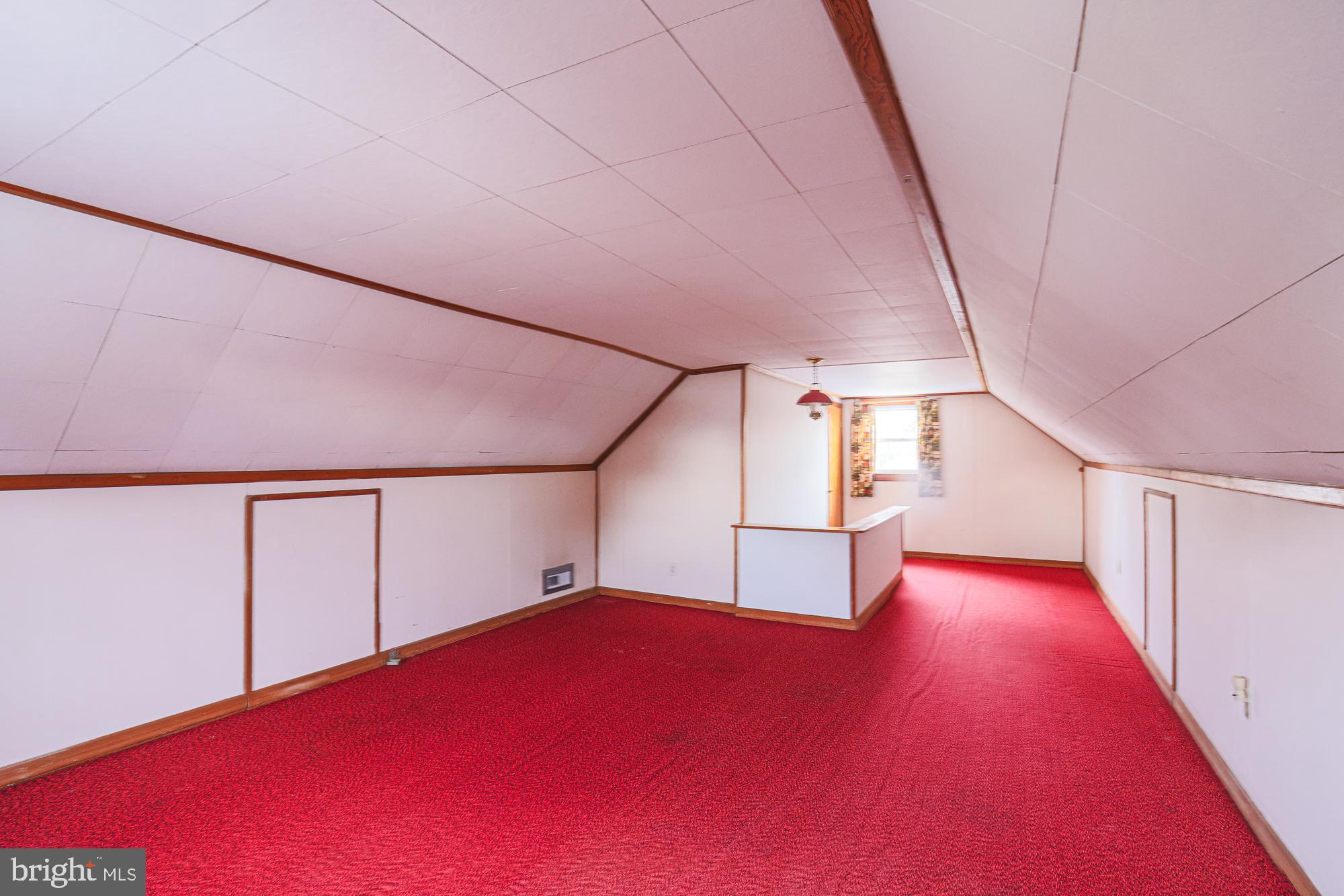 5208 HAZELWOOD AVENUE