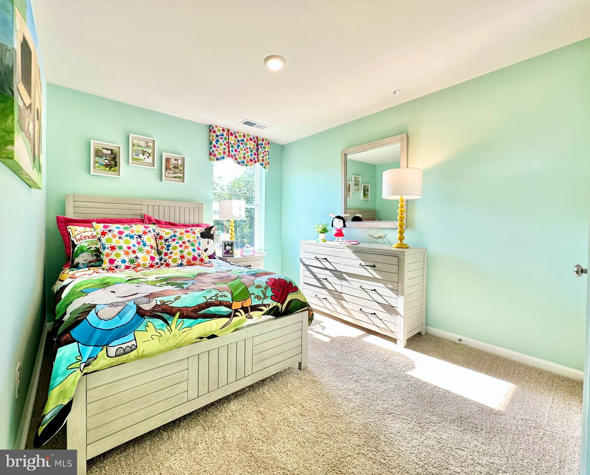 384 ROBBINS FARM ROAD