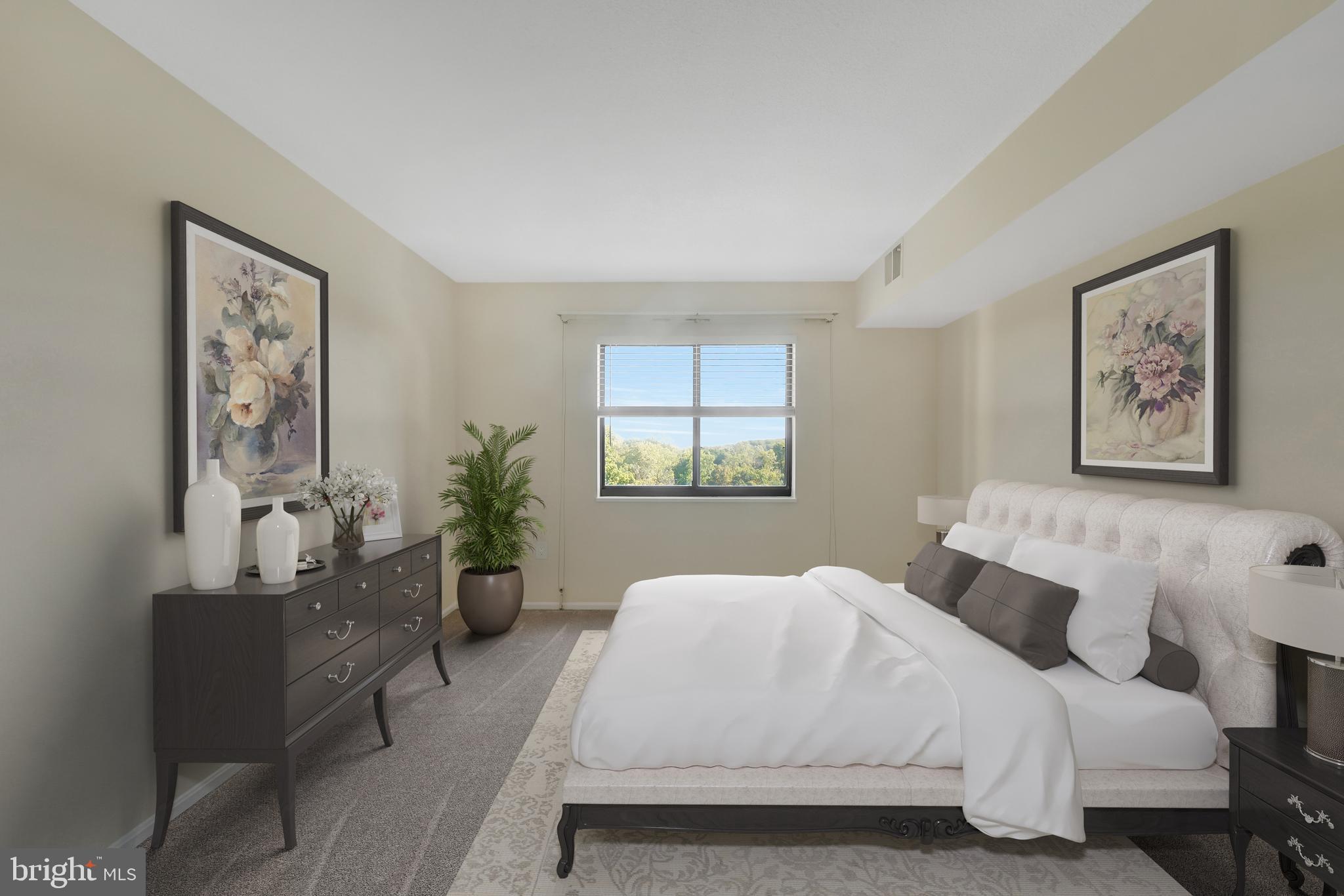 15101 INTERLACHEN DRIVE 1-923