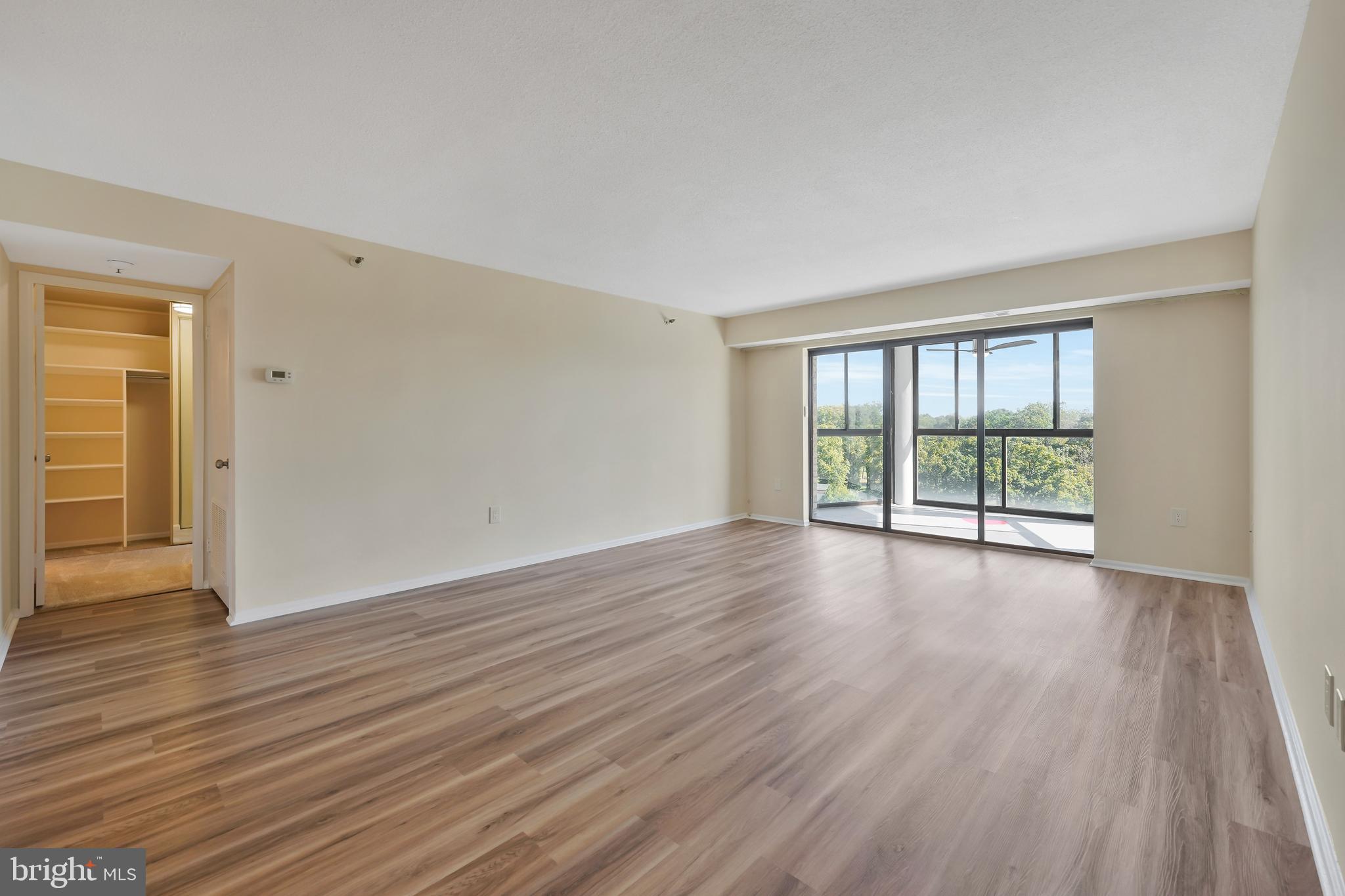 15101 INTERLACHEN DRIVE 1-923