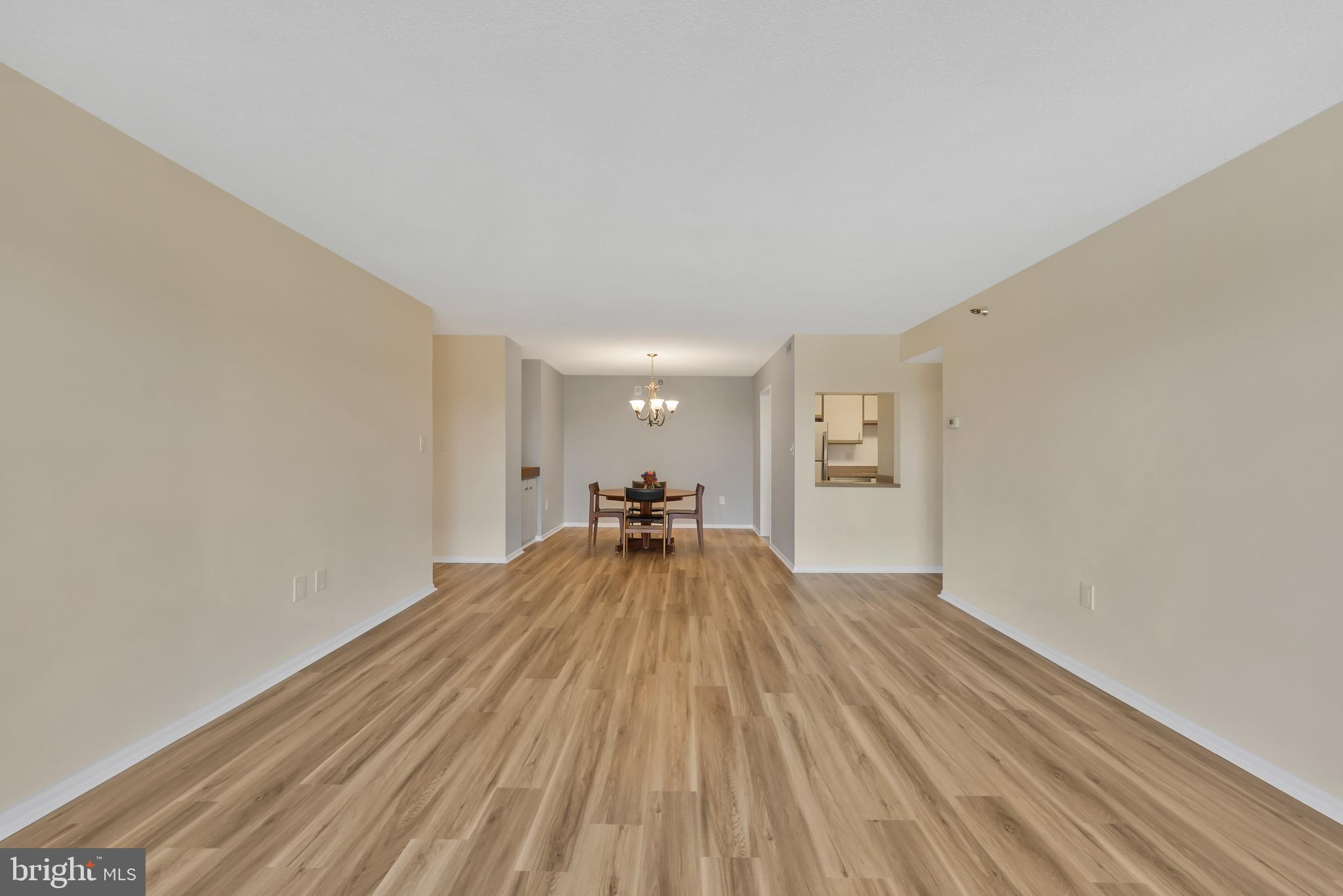 15101 INTERLACHEN DRIVE 1-923