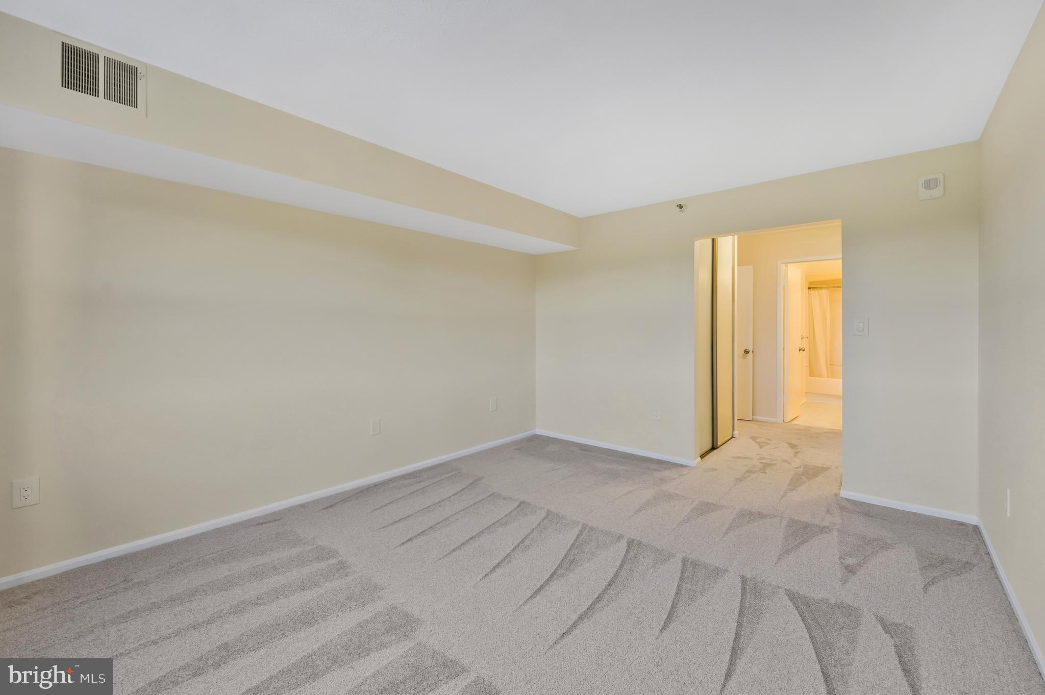 15101 INTERLACHEN DRIVE 1-923