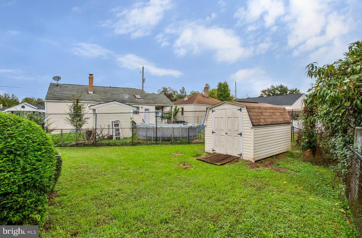 1303 DUNBAR OAKS DRIVE