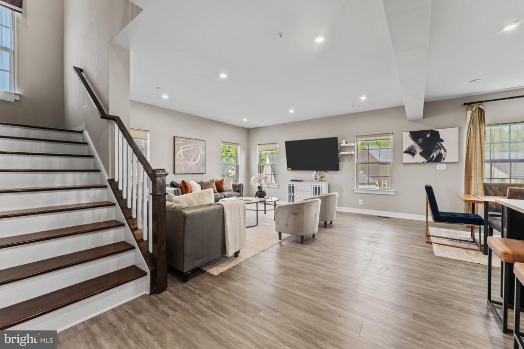 10127 DRESSAGE DRIVE