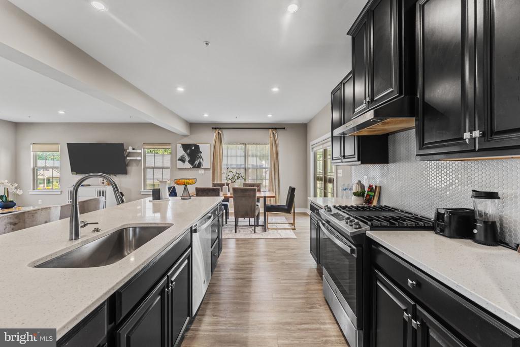 10127 DRESSAGE DRIVE