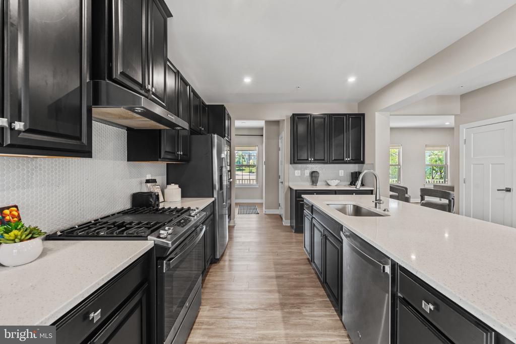 10127 DRESSAGE DRIVE